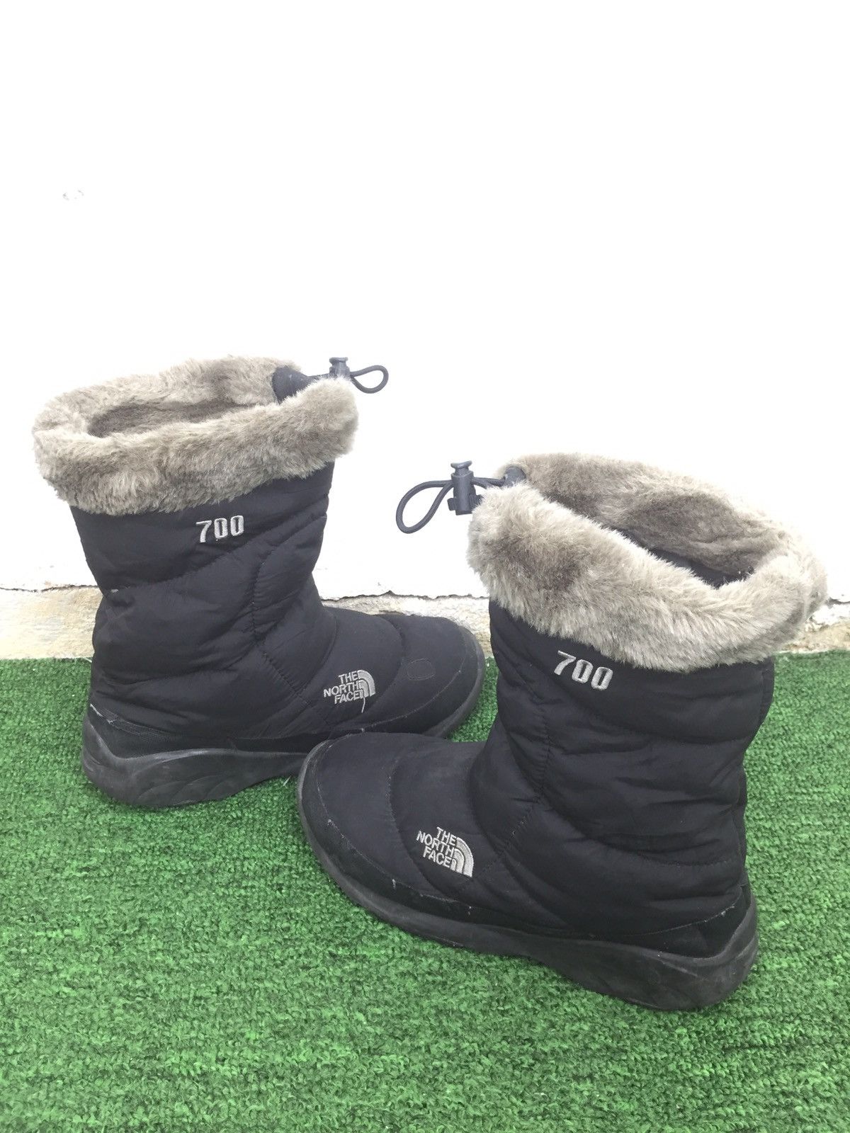 The North Face The north face snow boot 700 puffer goose down Size US 6 / EU 39 - 1 Thumbnail