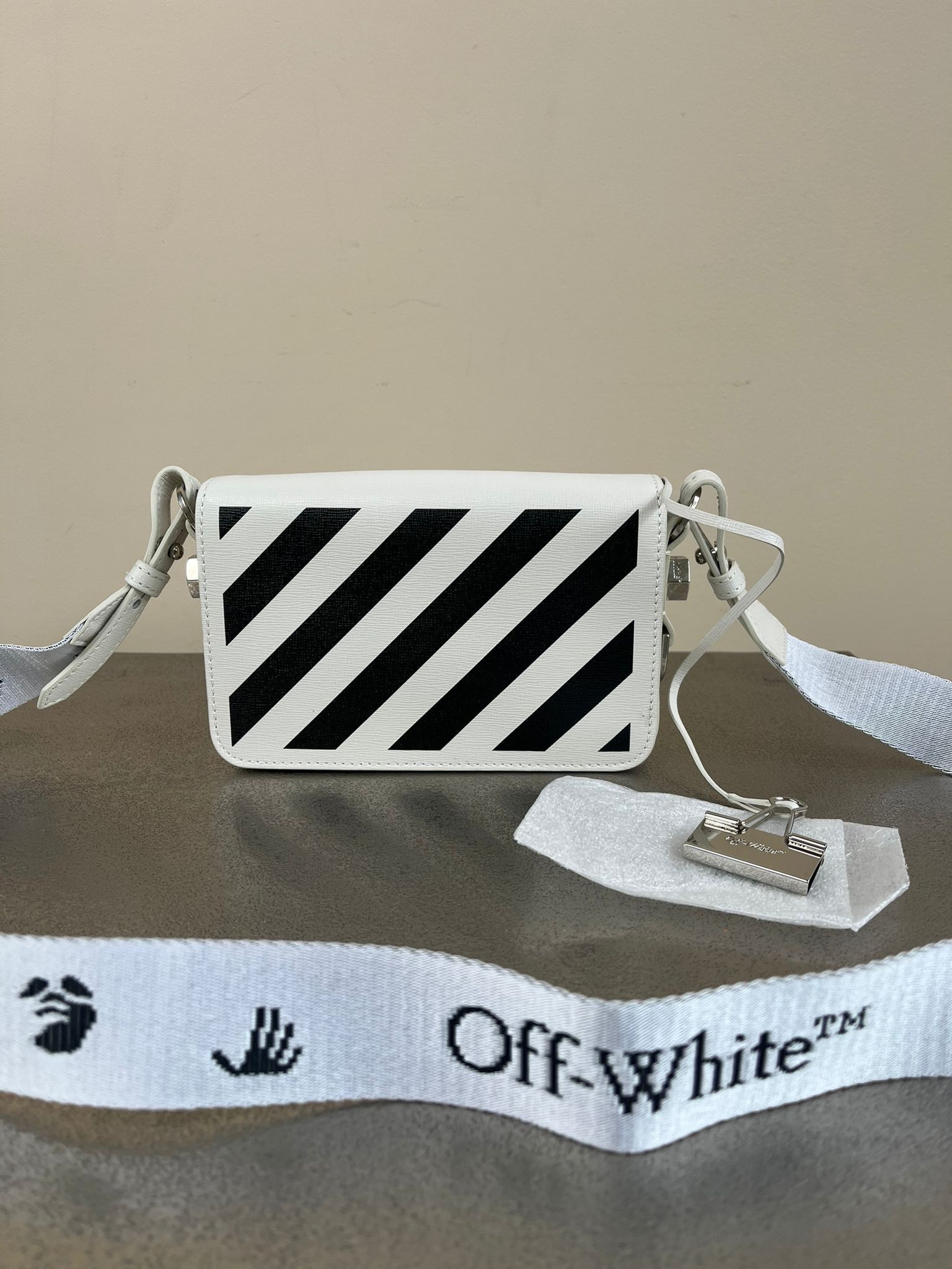 Off-White Binder Clip Diagonals Bags in White Size ONE SIZE - 1 Thumbnail
