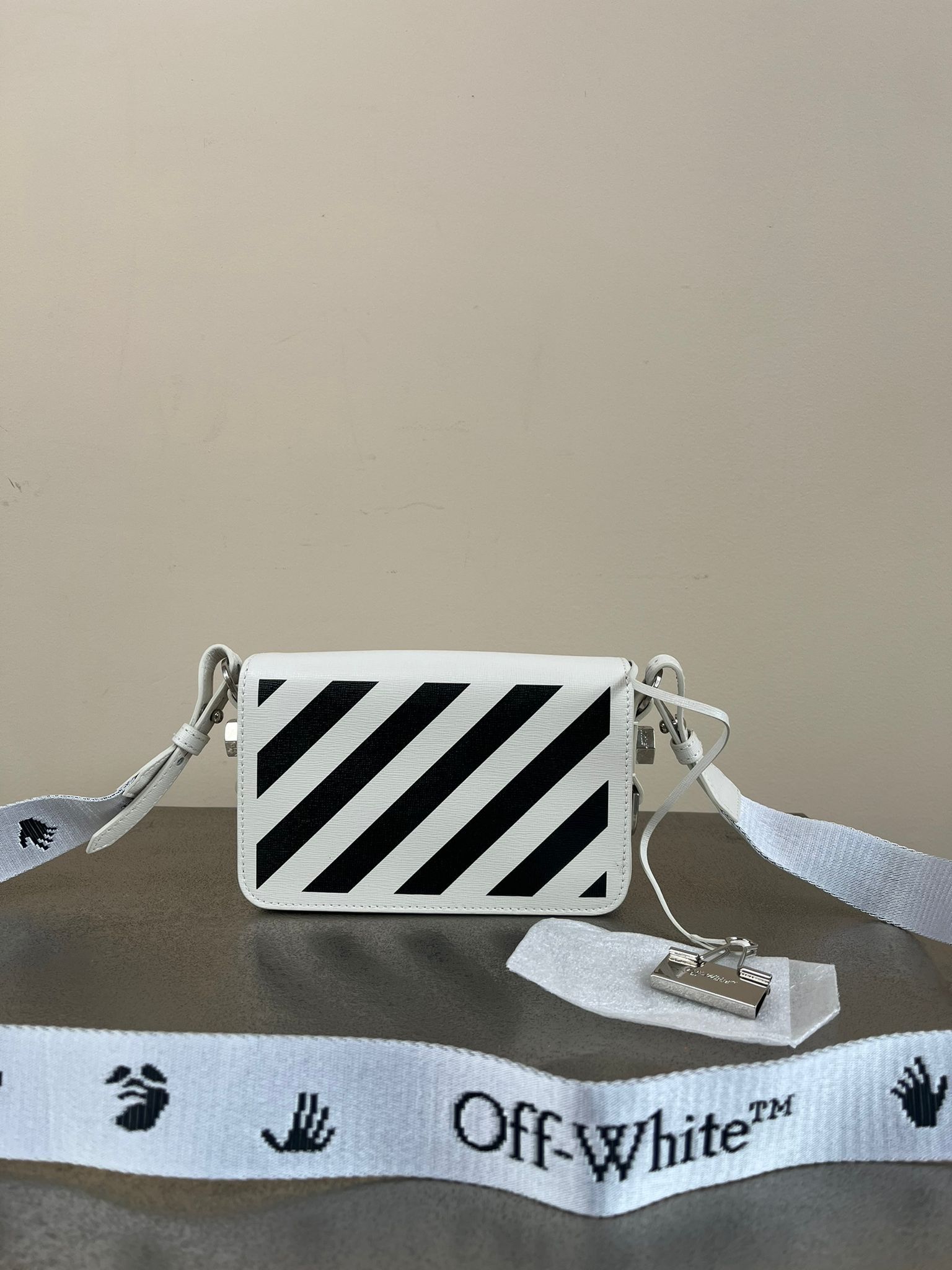 Off-White Binder Clip Diagonals Bags in White Size ONE SIZE - 2 Thumbnail