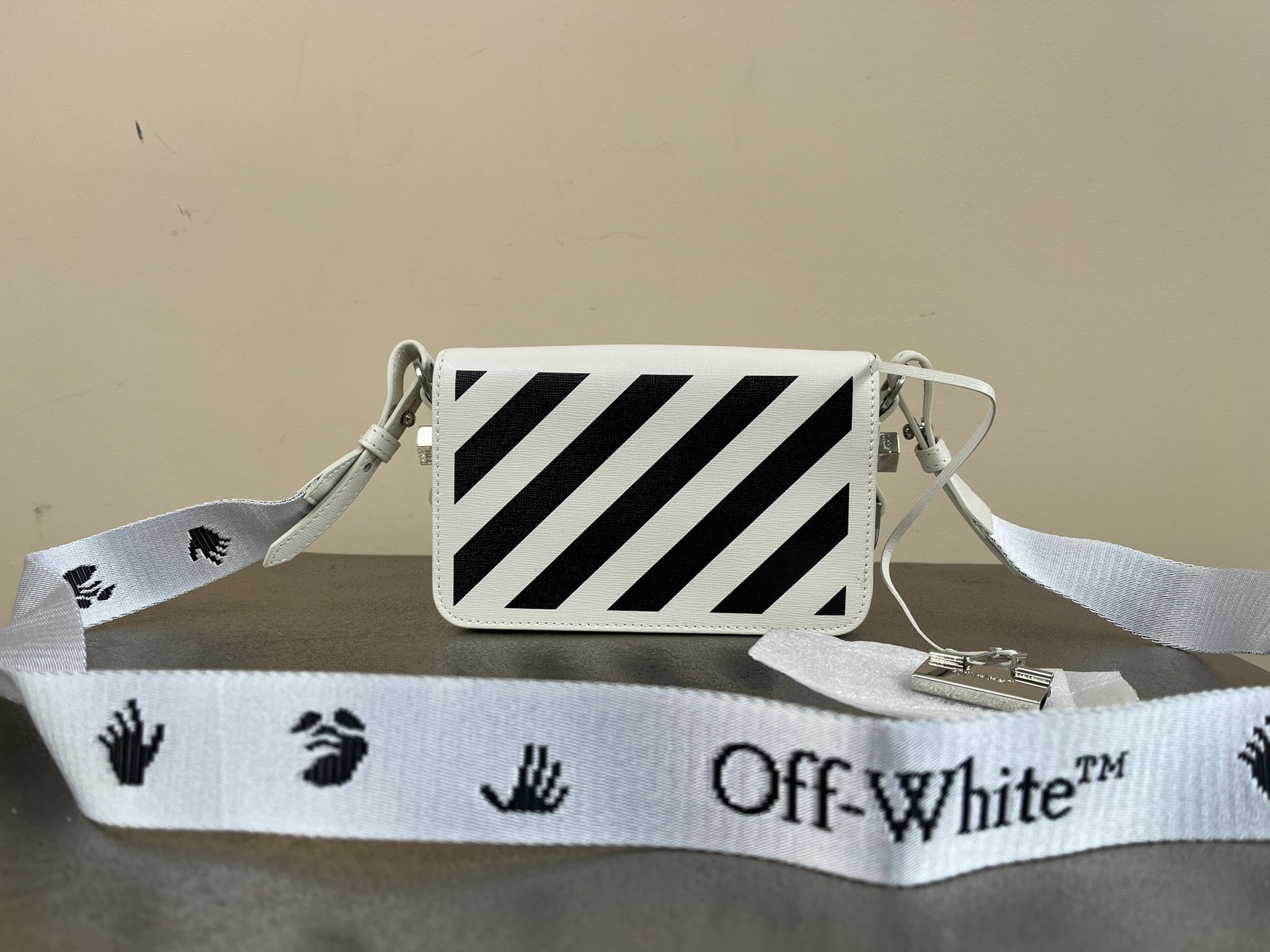 Off-White Binder Clip Diagonals Bags in White Size ONE SIZE - 3 Thumbnail