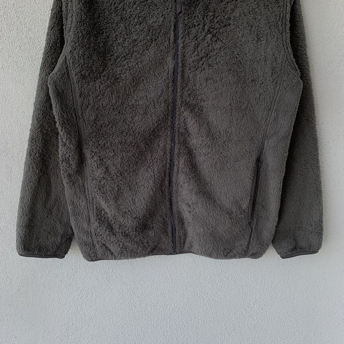 Japanese Brand × Uniqlo UNIQLO fleece turtleneck full-zip jacket. Size US M / EU 48-50 / 2 - 3 Thumbnail