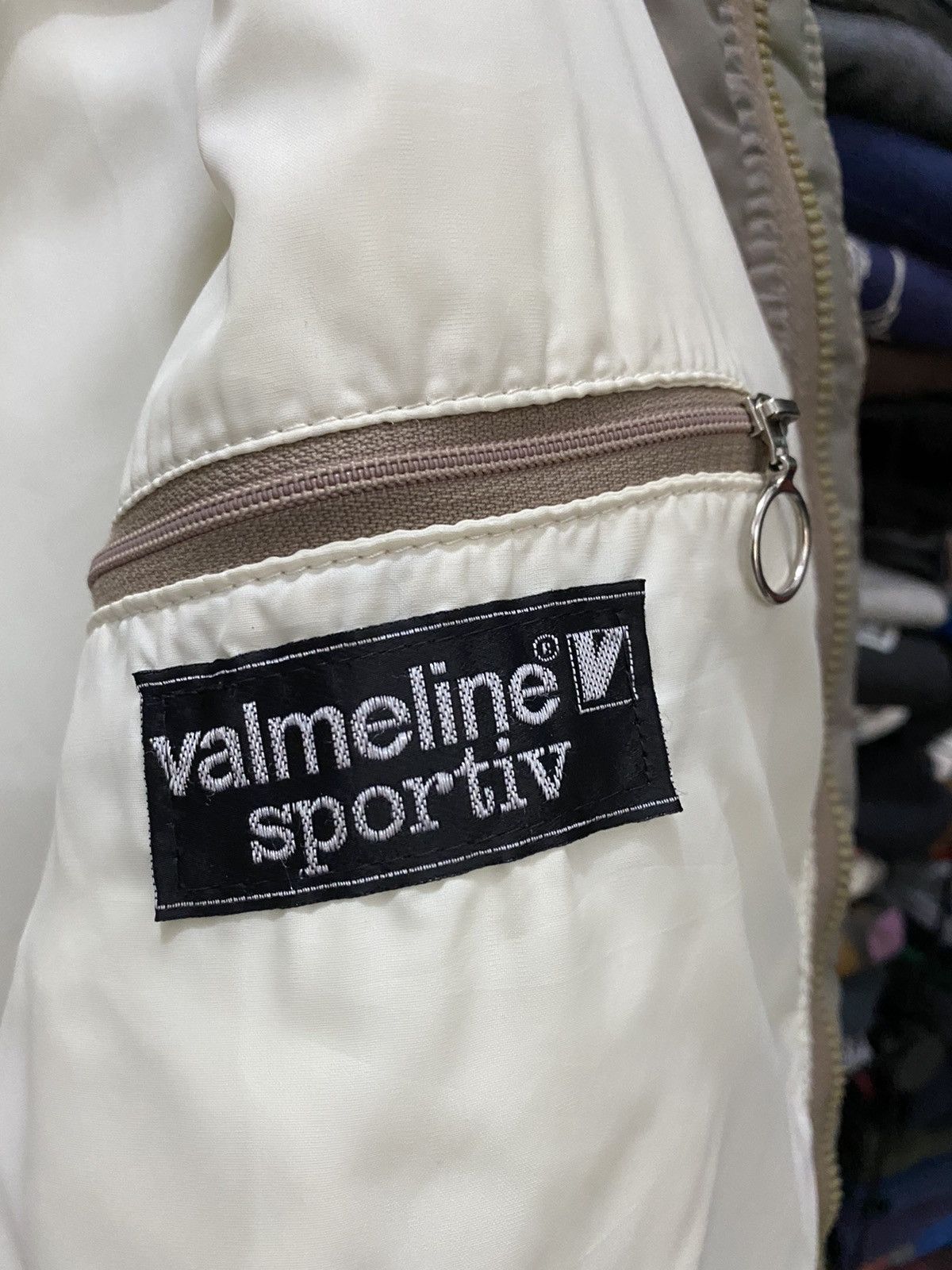 Designer Velmeline Made Germany quilted Jacket Size US L / EU 52-54 / 3 - 13 Thumbnail