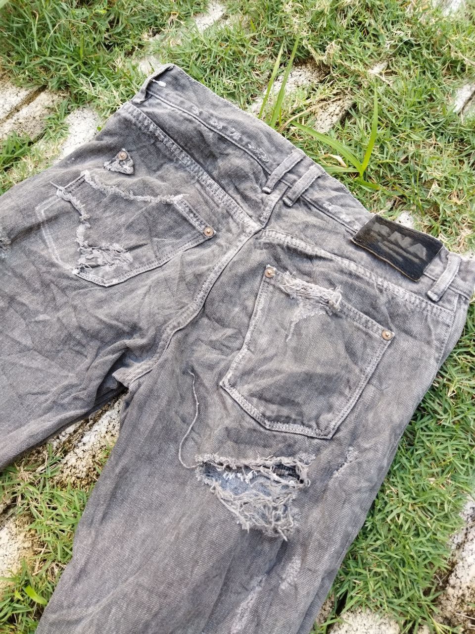 If Six Was Nine Vintage RNA Japan Damage Look Undercover Style Jeans Size US 31 - 12 Thumbnail