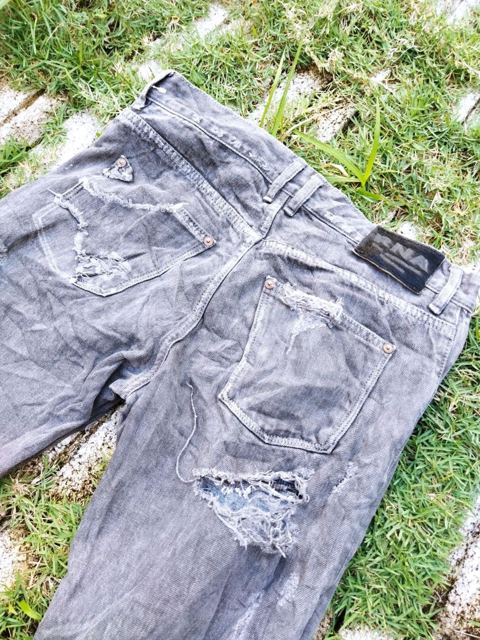 If Six Was Nine Vintage RNA Japan Damage Look Undercover Style Jeans Size US 31 - 11 Thumbnail