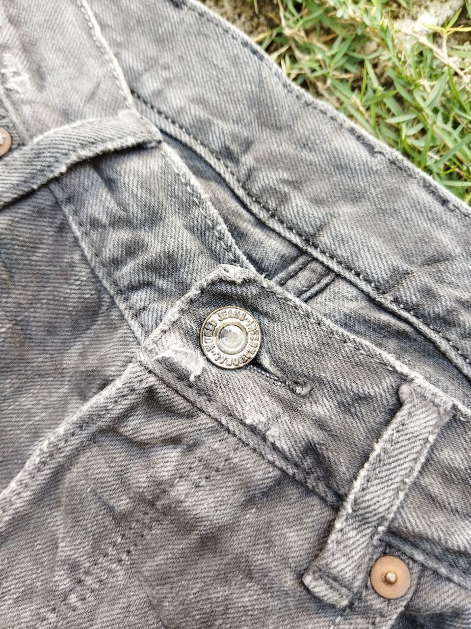 If Six Was Nine Vintage RNA Japan Damage Look Undercover Style Jeans Size US 31 - 6 Thumbnail