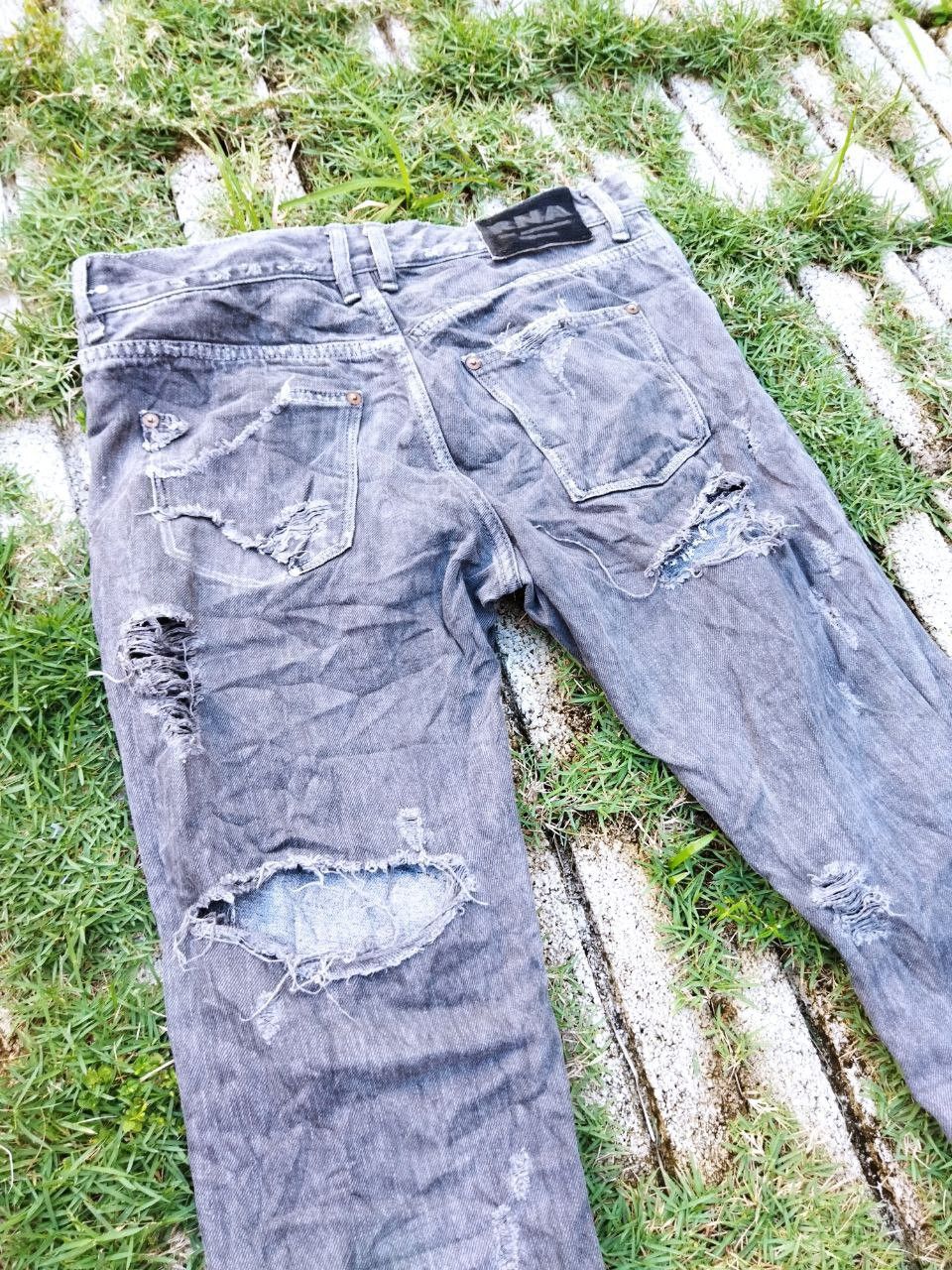 If Six Was Nine Vintage RNA Japan Damage Look Undercover Style Jeans Size US 31 - 10 Thumbnail