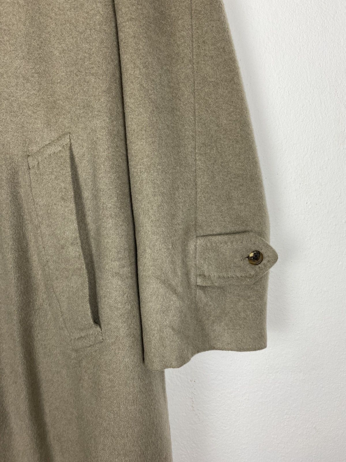 Burberry VINTAGE BURBERRYS LONG COAT- LARGE SIZE Size US L / EU 52-54 / 3 - 8 Thumbnail