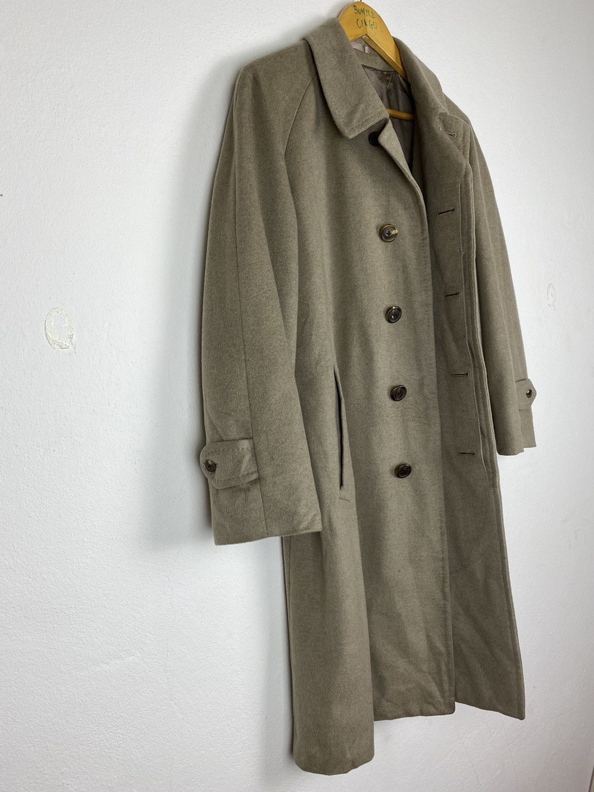 Burberry VINTAGE BURBERRYS LONG COAT- LARGE SIZE Size US L / EU 52-54 / 3 - 3 Thumbnail