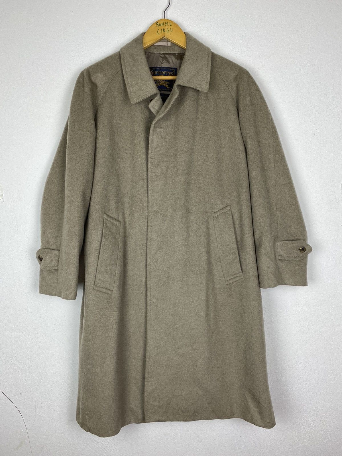 Burberry VINTAGE BURBERRYS LONG COAT- LARGE SIZE Size US L / EU 52-54 / 3 - 2 Thumbnail