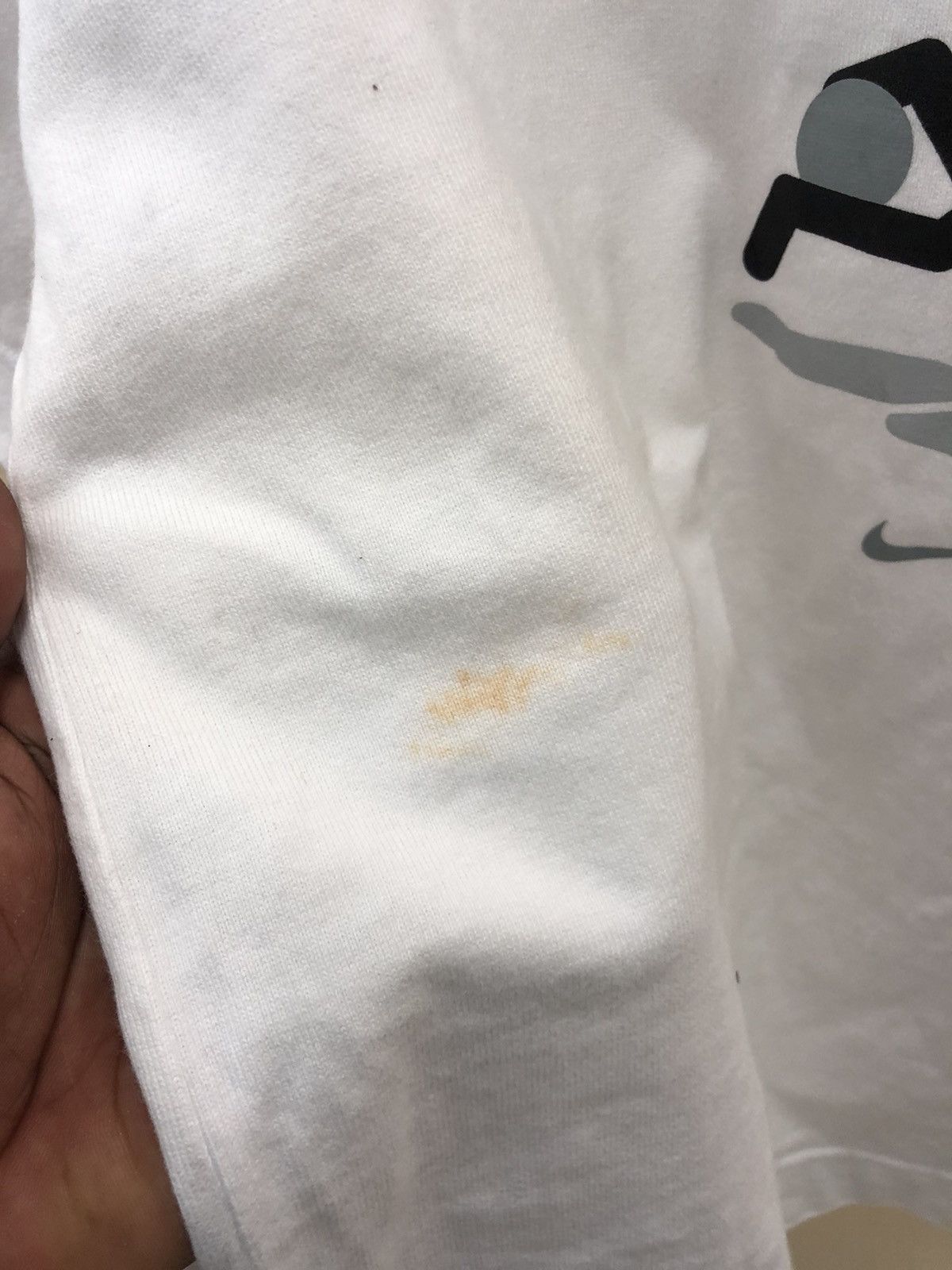 Nike Vintage NIKE centre and back logo white tshirt size M Size US M / EU 48-50 / 2 - 6 Thumbnail