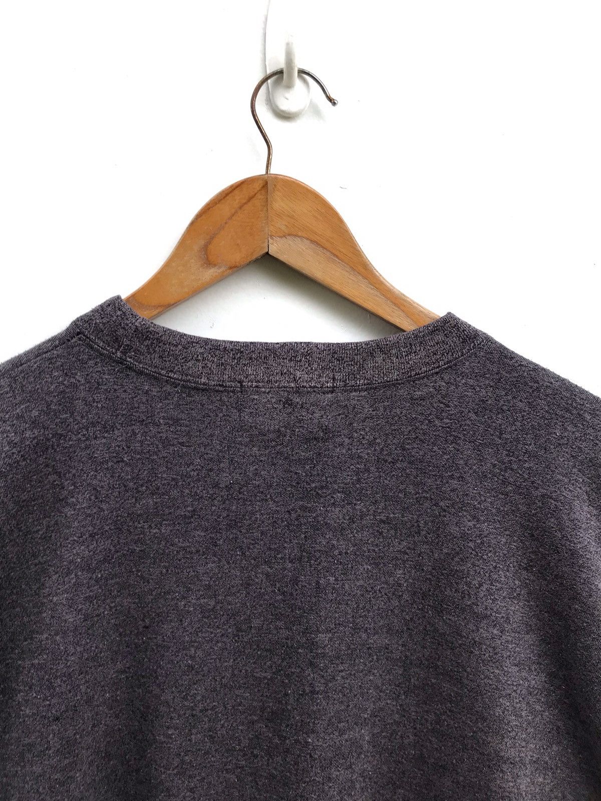 Valentino Vintage Dino Valentino Big Logo Sweatshirt Size US L / EU 52-54 / 3 - 5 Thumbnail
