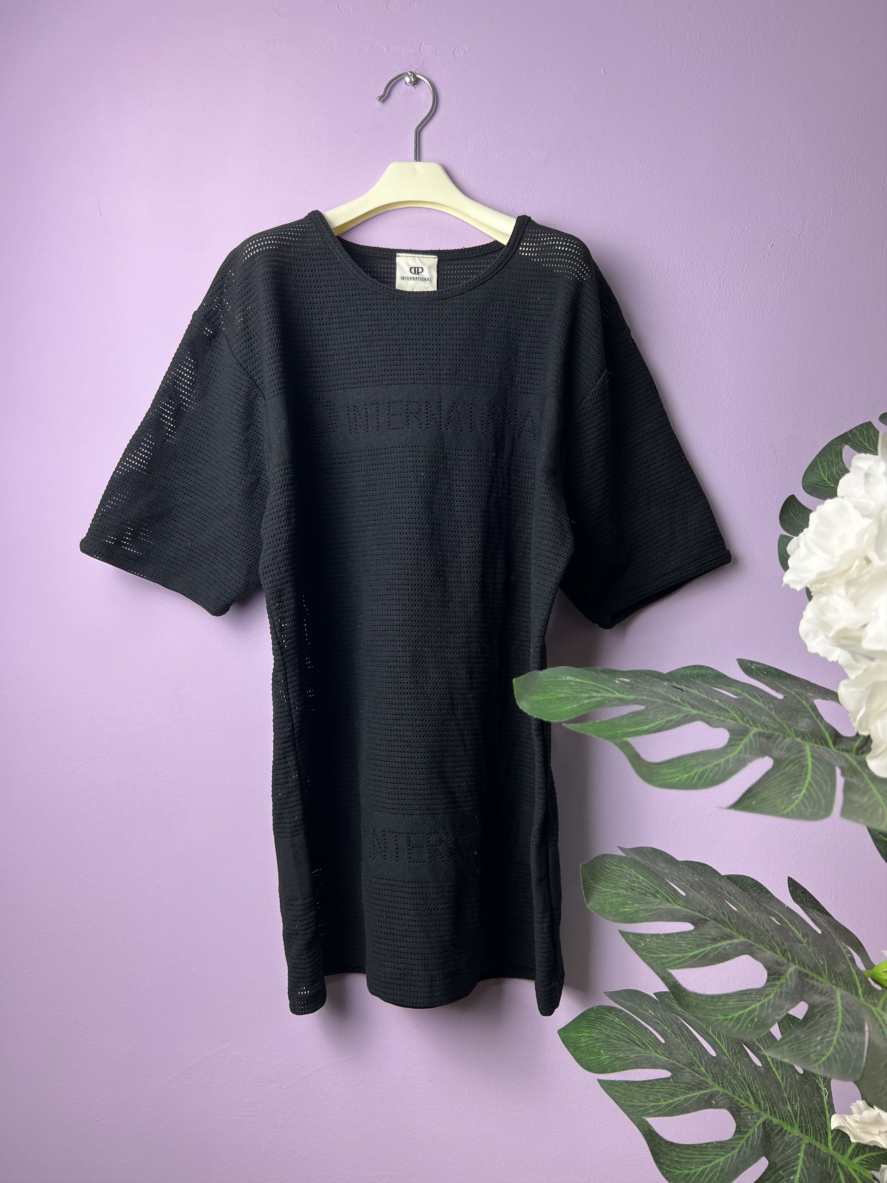 Japanese Brand 🔥Vintage Rare Black DP International Net Tees Size US M / EU 48-50 / 2 - 1 Thumbnail
