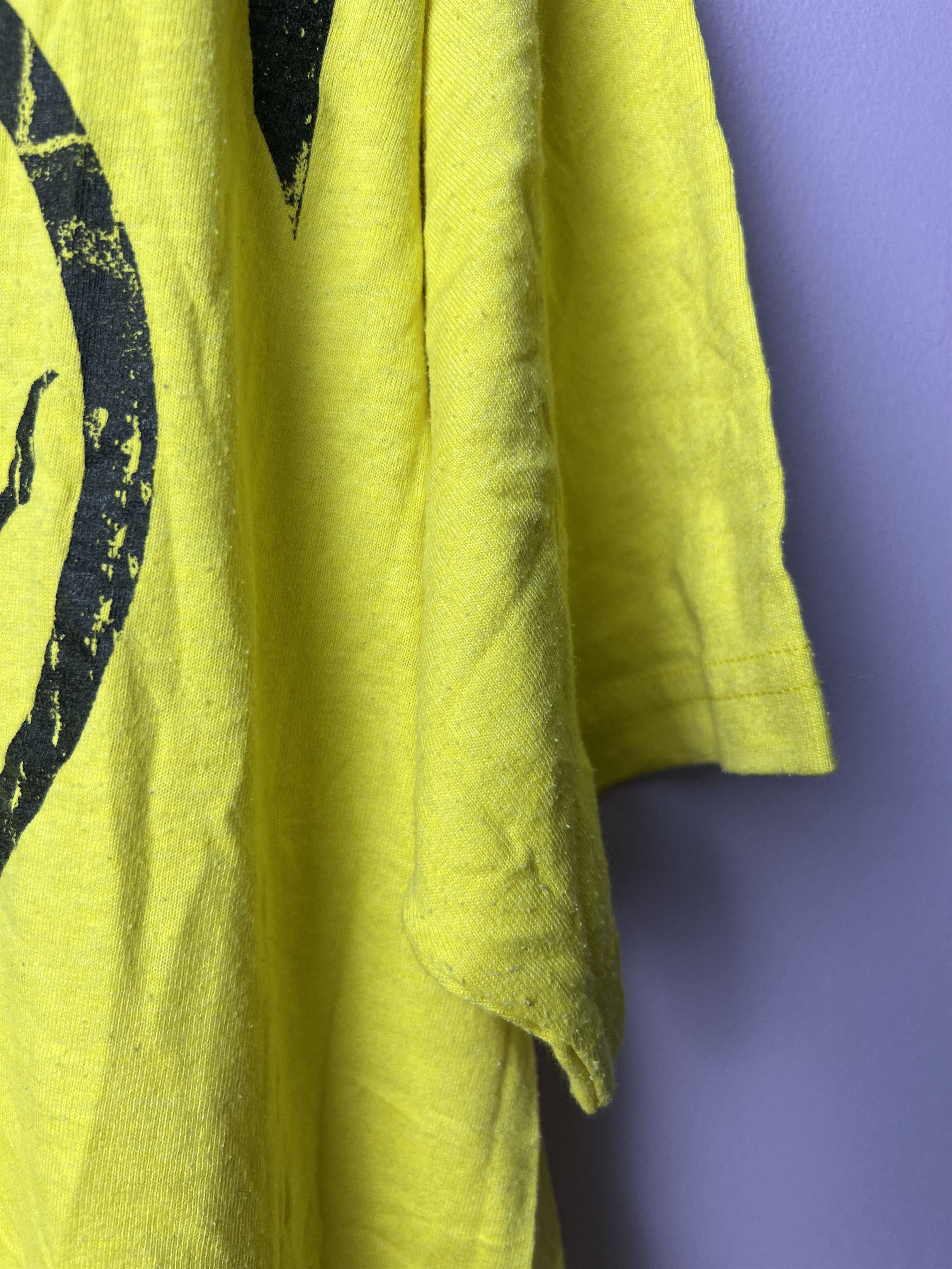 Vintage 🔥Vintage Yellow Airborn Military Scorpion Tees Size US M / EU 48-50 / 2 - 12 Thumbnail