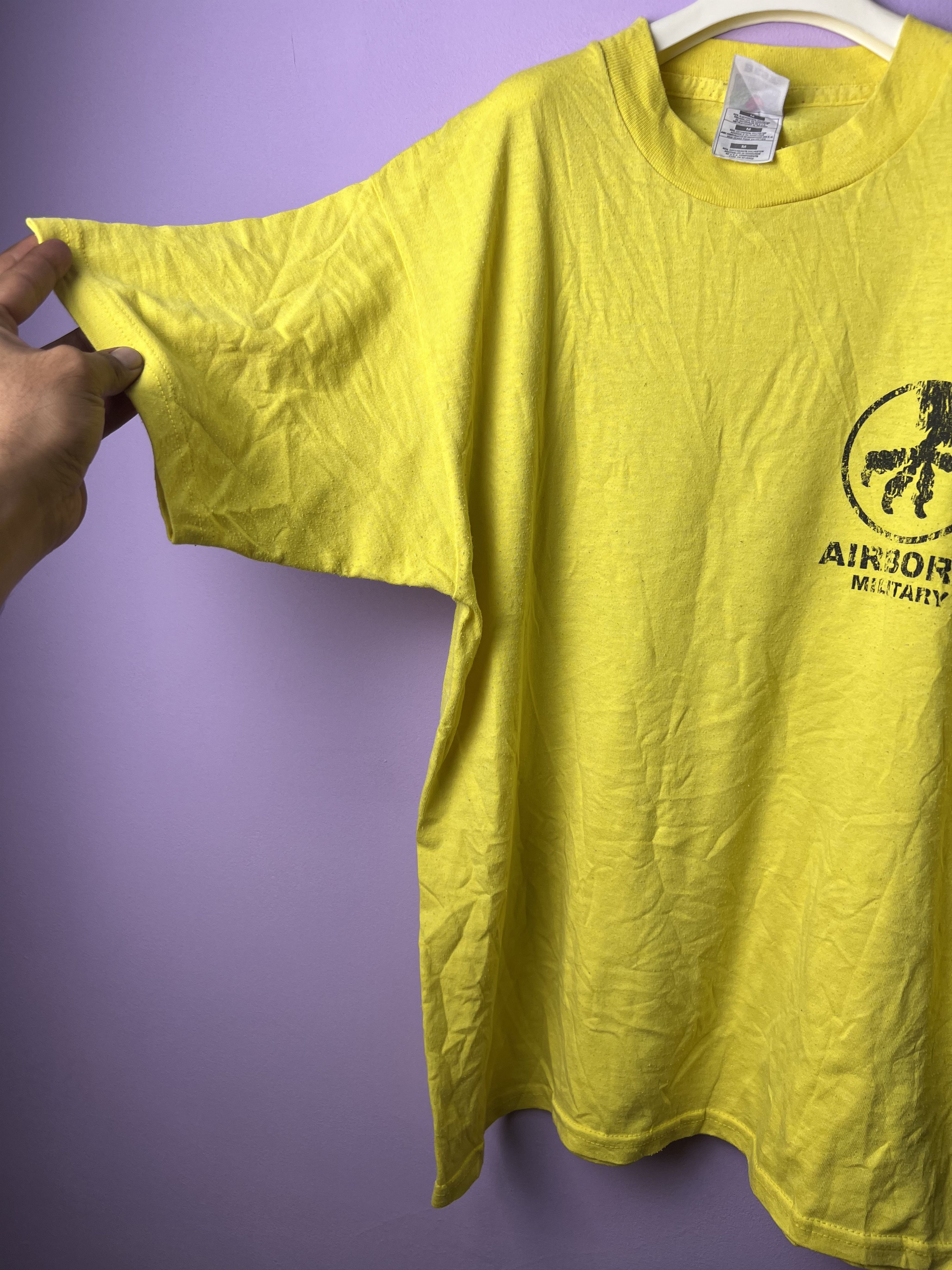 Vintage 🔥Vintage Yellow Airborn Military Scorpion Tees Size US M / EU 48-50 / 2 - 6 Thumbnail