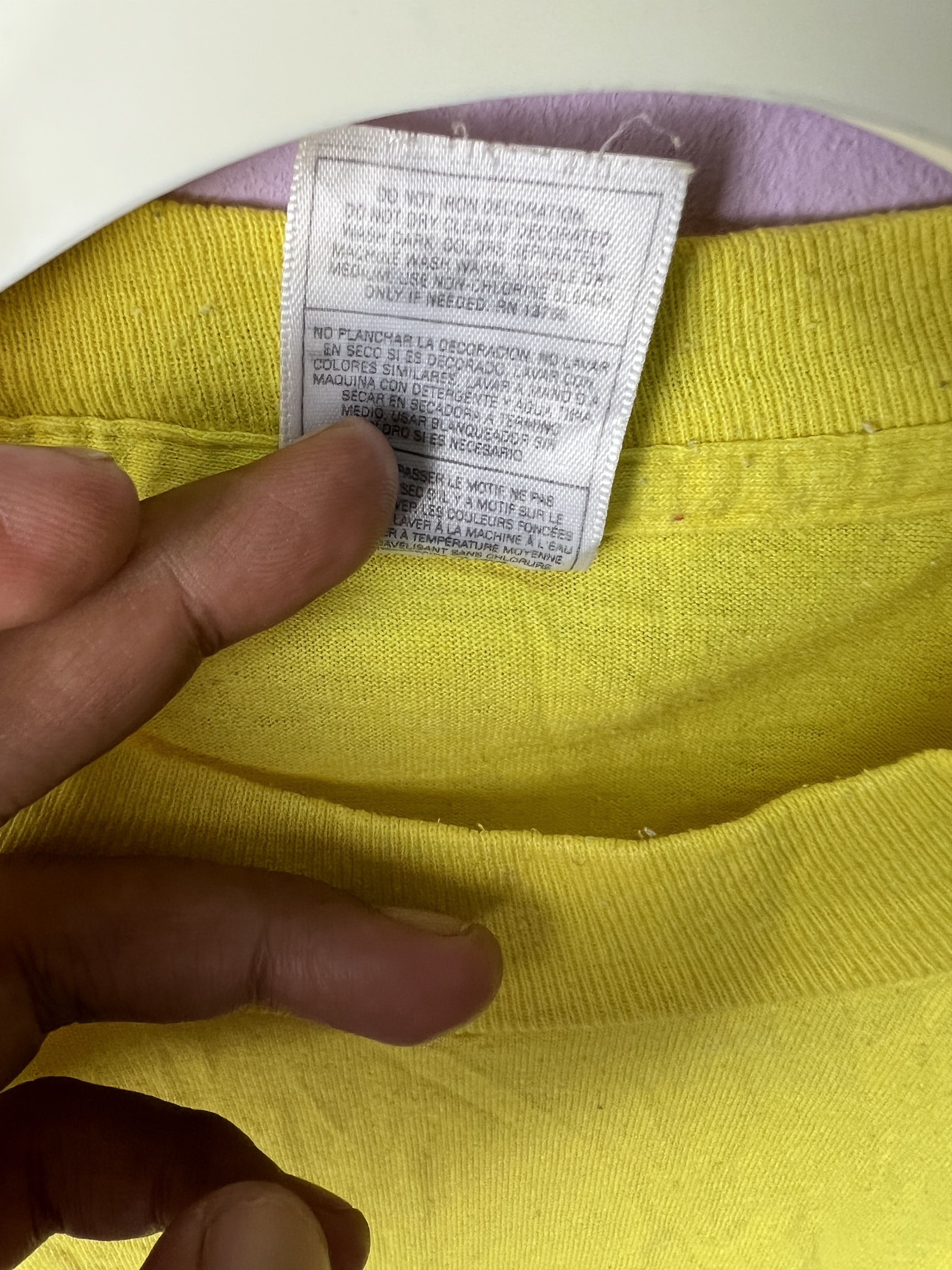 Vintage 🔥Vintage Yellow Airborn Military Scorpion Tees Size US M / EU 48-50 / 2 - 16 Thumbnail