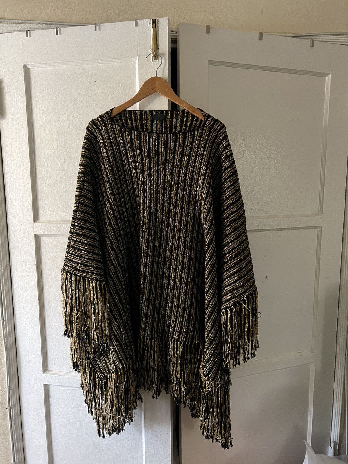 Saint Laurent Paris Metallic gold runway poncho Size US M / EU 48-50 / 2 - 1 Thumbnail