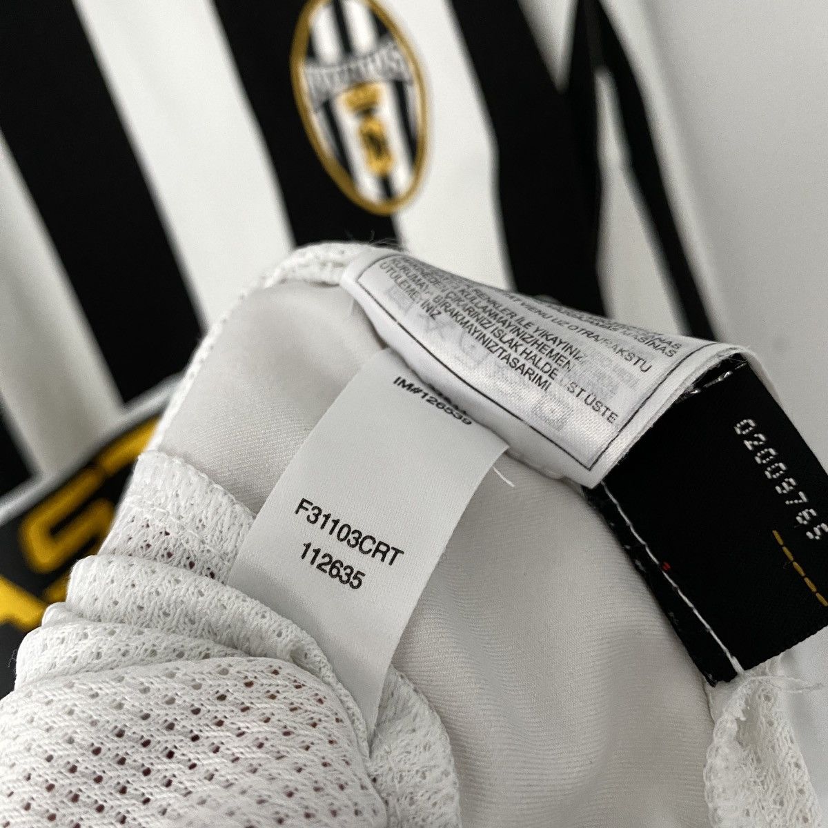 Nike × Vintage 2003 2004 Juventus Home Vintage Home Long Soccer Jersey Size US XL / EU 56 / 4 - 11 Thumbnail