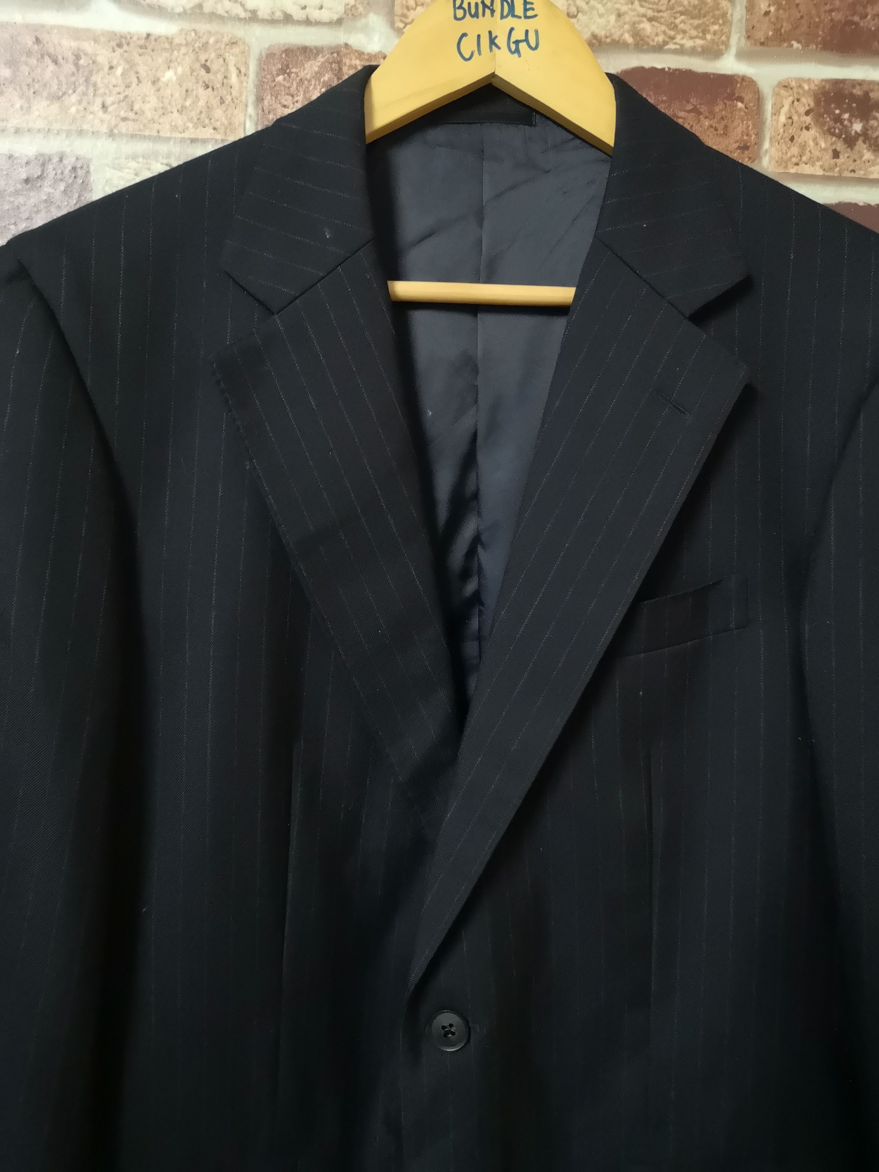 Burberry × Designer × Other DARK BLUE BLAZER AND NICE CONDITION Size US L / EU 52-54 / 3 - 4 Thumbnail