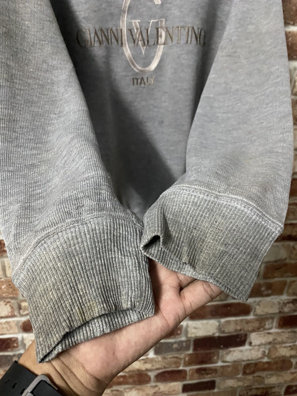 Valentino GIANNI VALENTINO ITALY SWEATER - MEDIUM SIZE Size US M / EU 48-50 / 2 - 5 Thumbnail