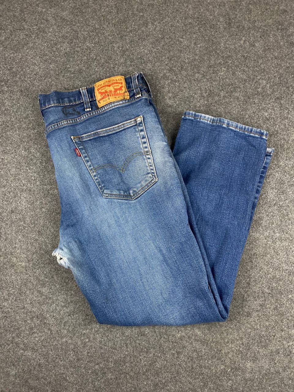 Levi's levis 541 athletic fit waterless distressed denim Size US 40 / EU 56 - 2 Thumbnail