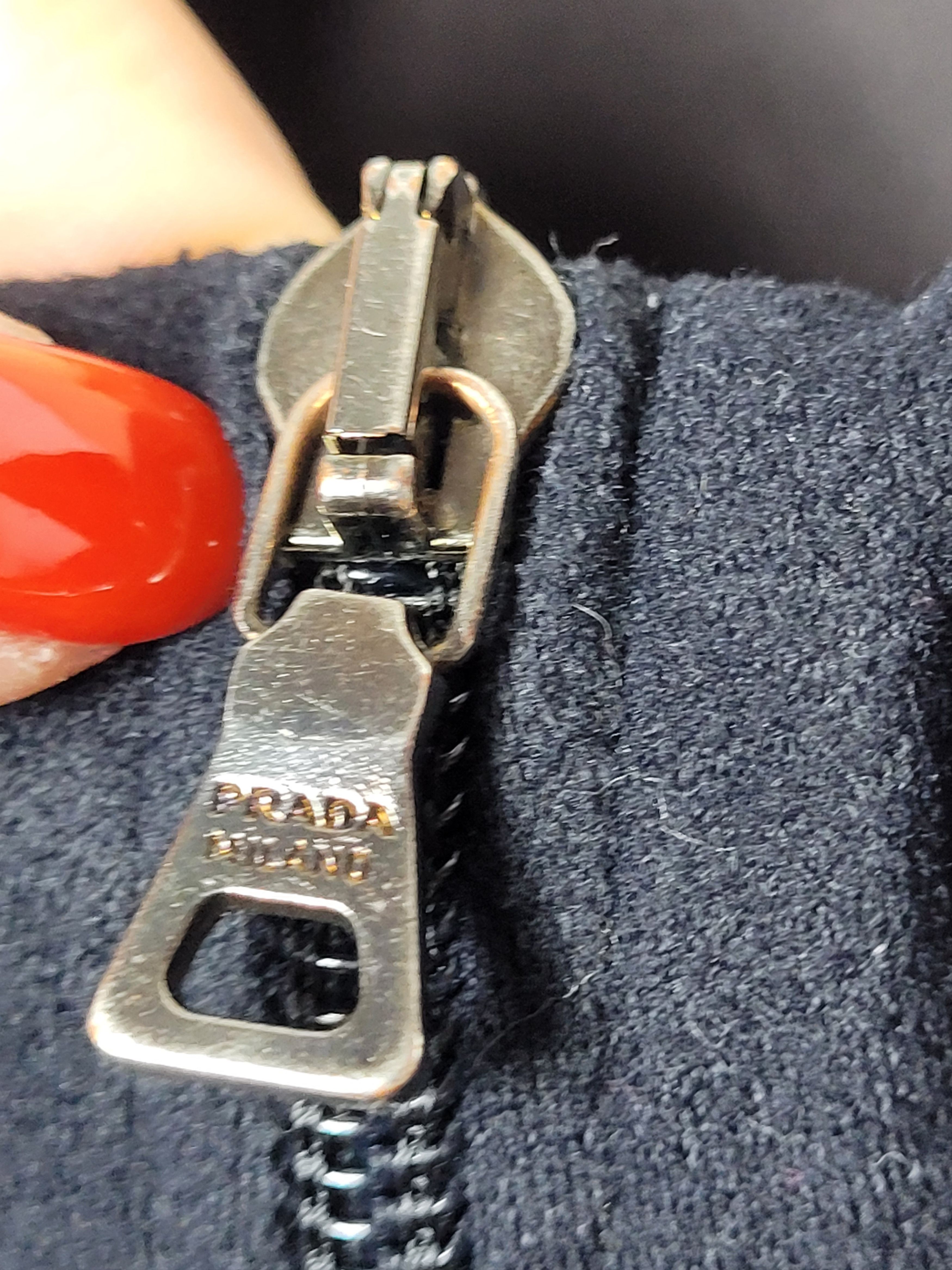 Prada Prada zip fleece Size M / US 6-8 / IT 42-44 - 4 Thumbnail