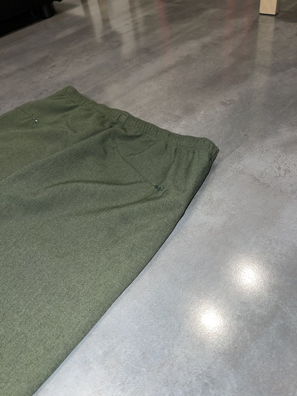 Needles Needles Butterfly Logo Swamp Green Thin Sweatpants Joggers Size US 32 / EU 48 - 16 Thumbnail