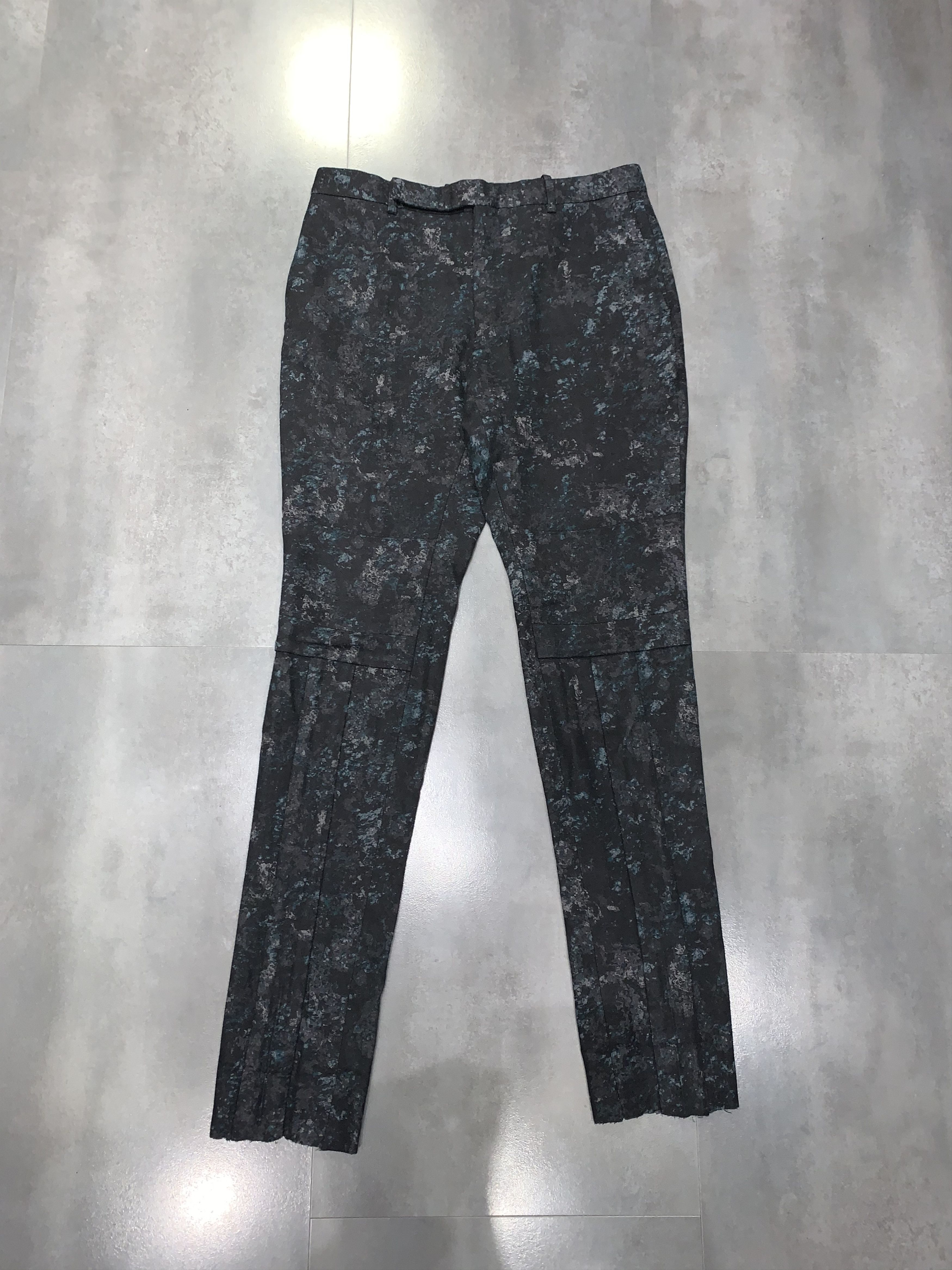 Balenciaga Balenciaga Art Painting Wool Casual Pants Size US 30 / EU 46 - 8 Thumbnail