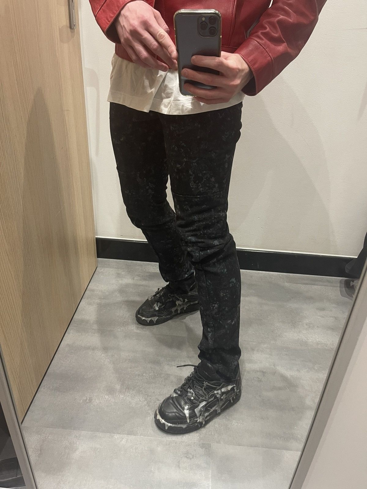 Balenciaga Balenciaga Art Painting Wool Casual Pants Size US 30 / EU 46 - 1 Thumbnail