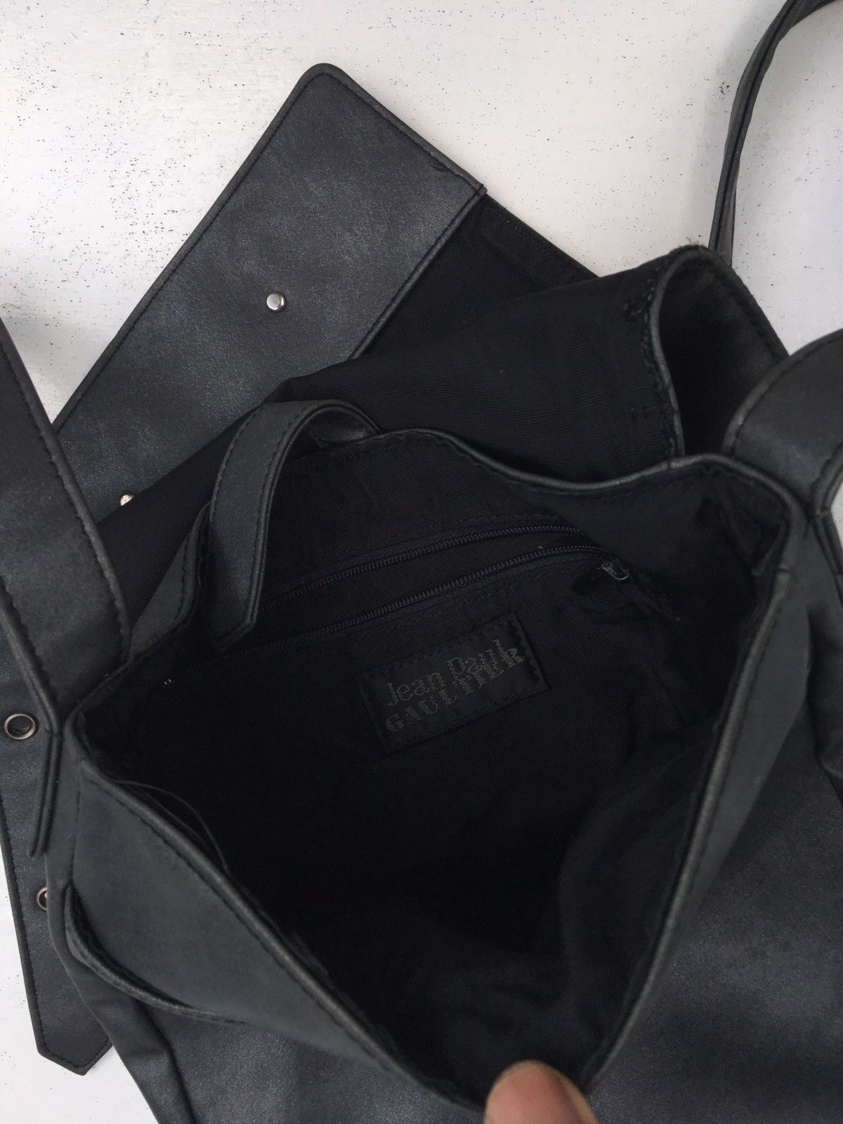 Jean Paul Gaultier Vintage JPG Jean Paul Gaultier Sling/Crossbody Bag Size ONE SIZE - 12 Thumbnail