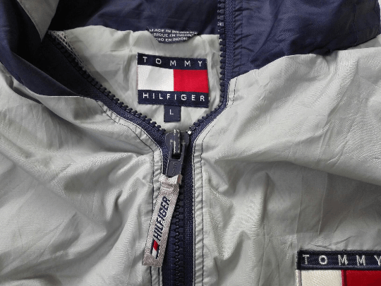 Tommy Hilfiger Vintage Tommy Hilfiger Big Logo Windbreaker Size US L / EU 52-54 / 3 - 7 Thumbnail