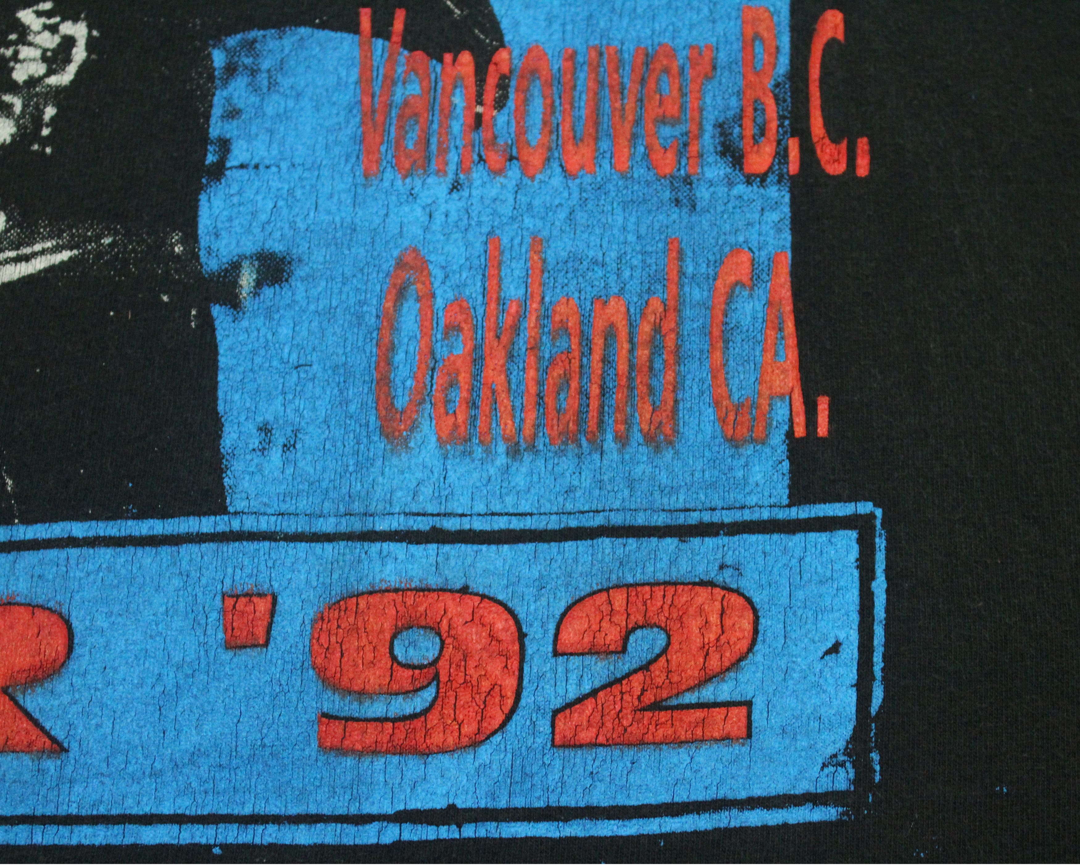 Band Tees Vintage 90s U2 T Shirt ZOO TV Tour 92 Faded Distressed Size US XL / EU 56 / 4 - 6 Thumbnail