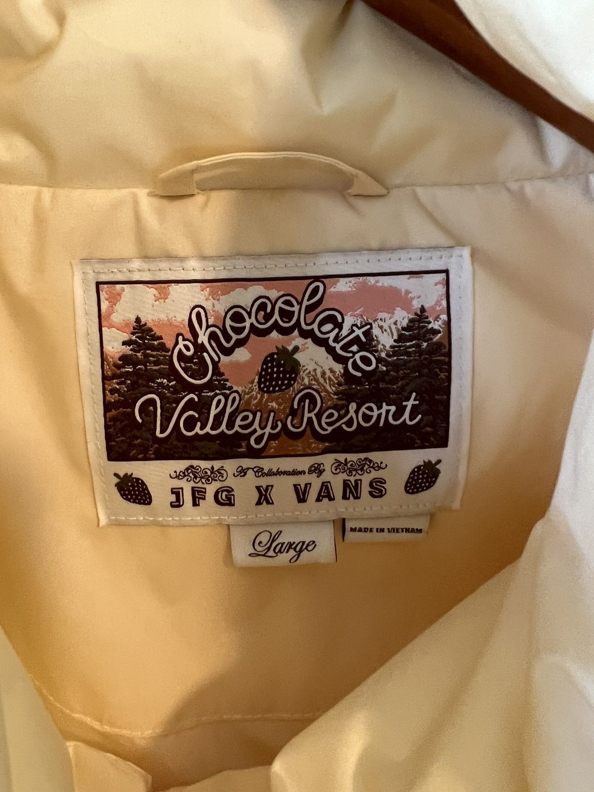 Joe Freshgoods × Vans VANS VAULT X JOE FRESHGOODS PUFFER JACKET BANANA CREPE Size US L / EU 52-54 / 3 - 4 Thumbnail
