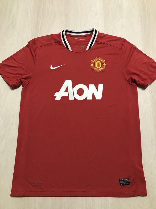 Nike aon manchester store united