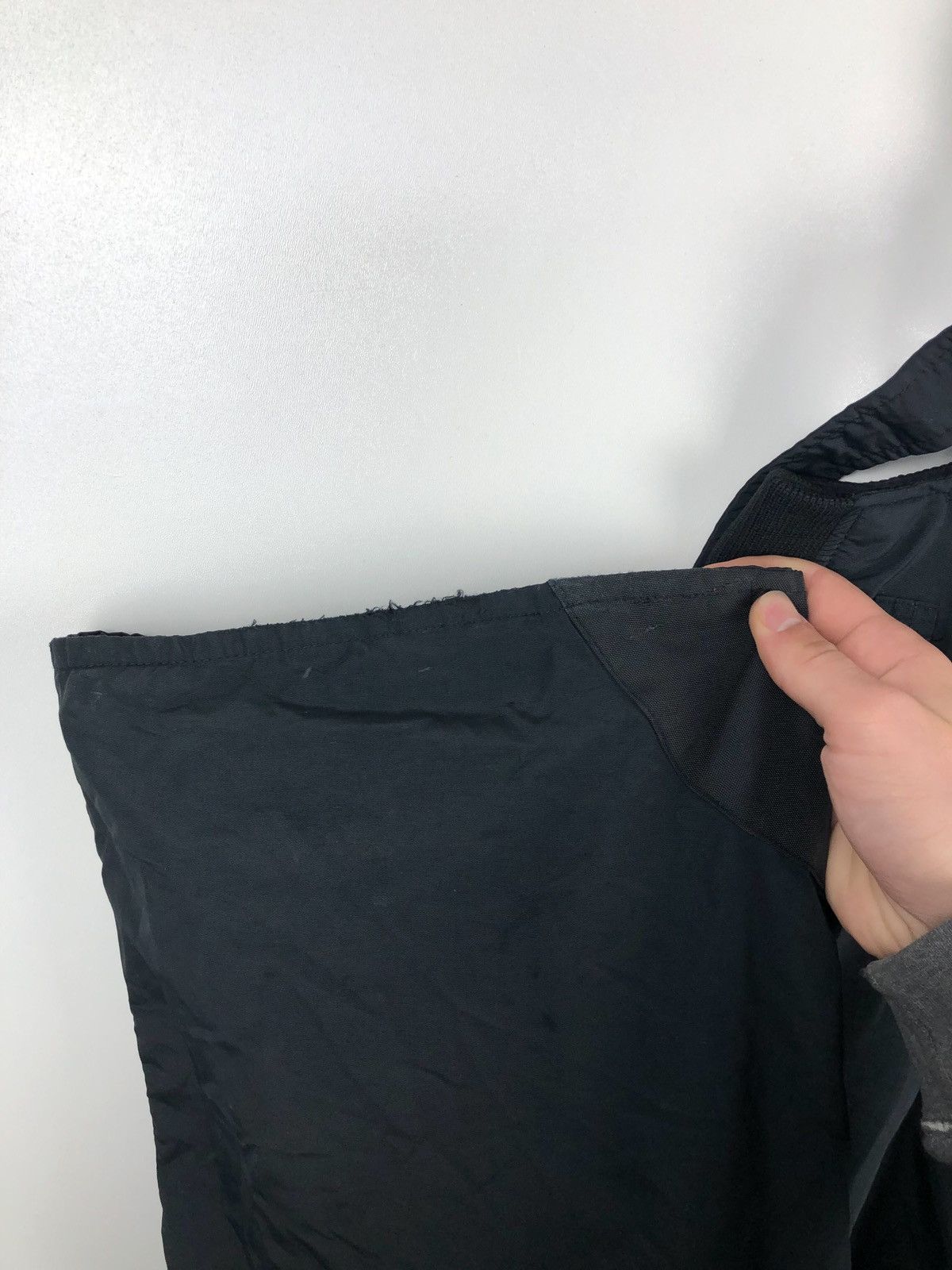 Columbia Columbia vintage ski pants black size Large made in korea Size US 34 / EU 50 - 12 Thumbnail