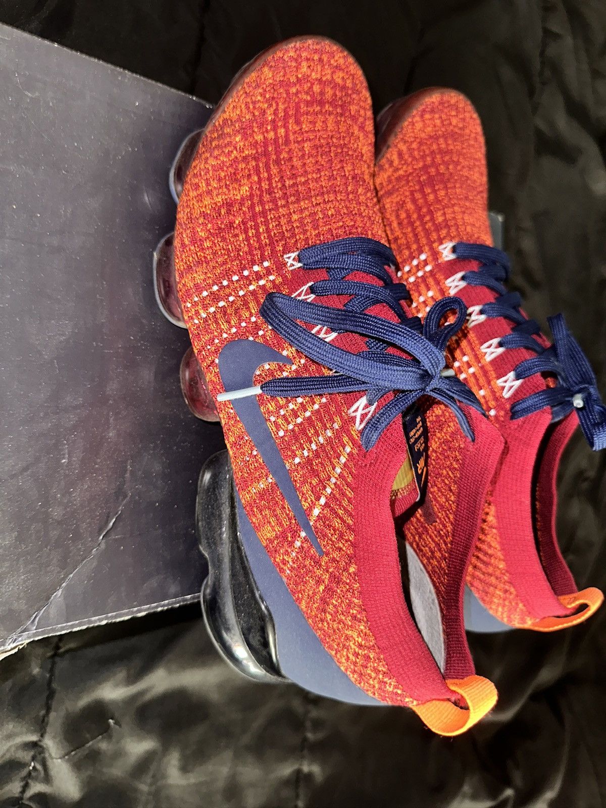Nike Flyknit Vapormax Size 12 Size US 12 / EU 45 - 2 Thumbnail