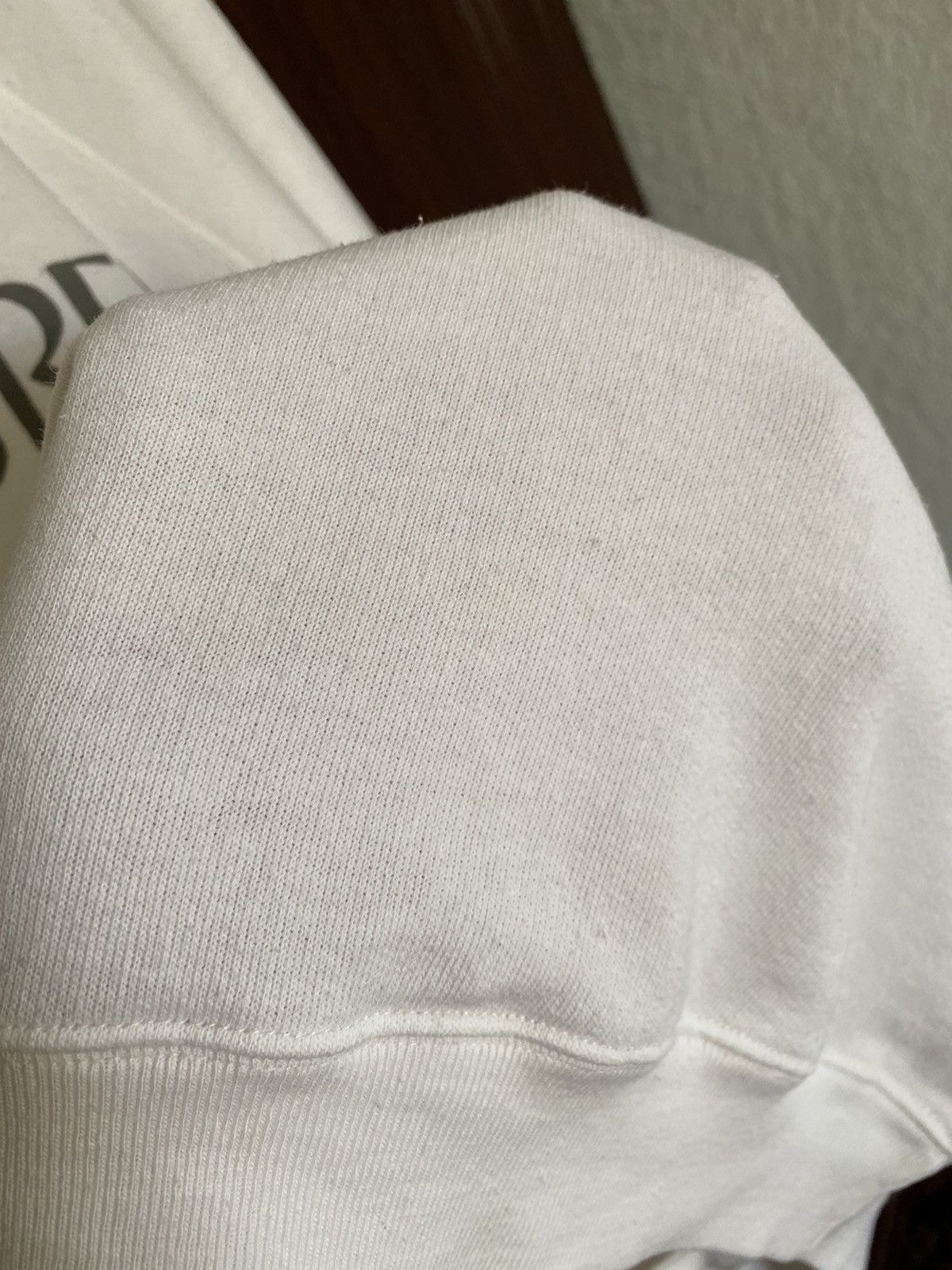 Yves Saint Laurent Vintage Yves Saint Laurent White Logo Sweatshirt Burberry Size US L / EU 52-54 / 3 - 10 Thumbnail