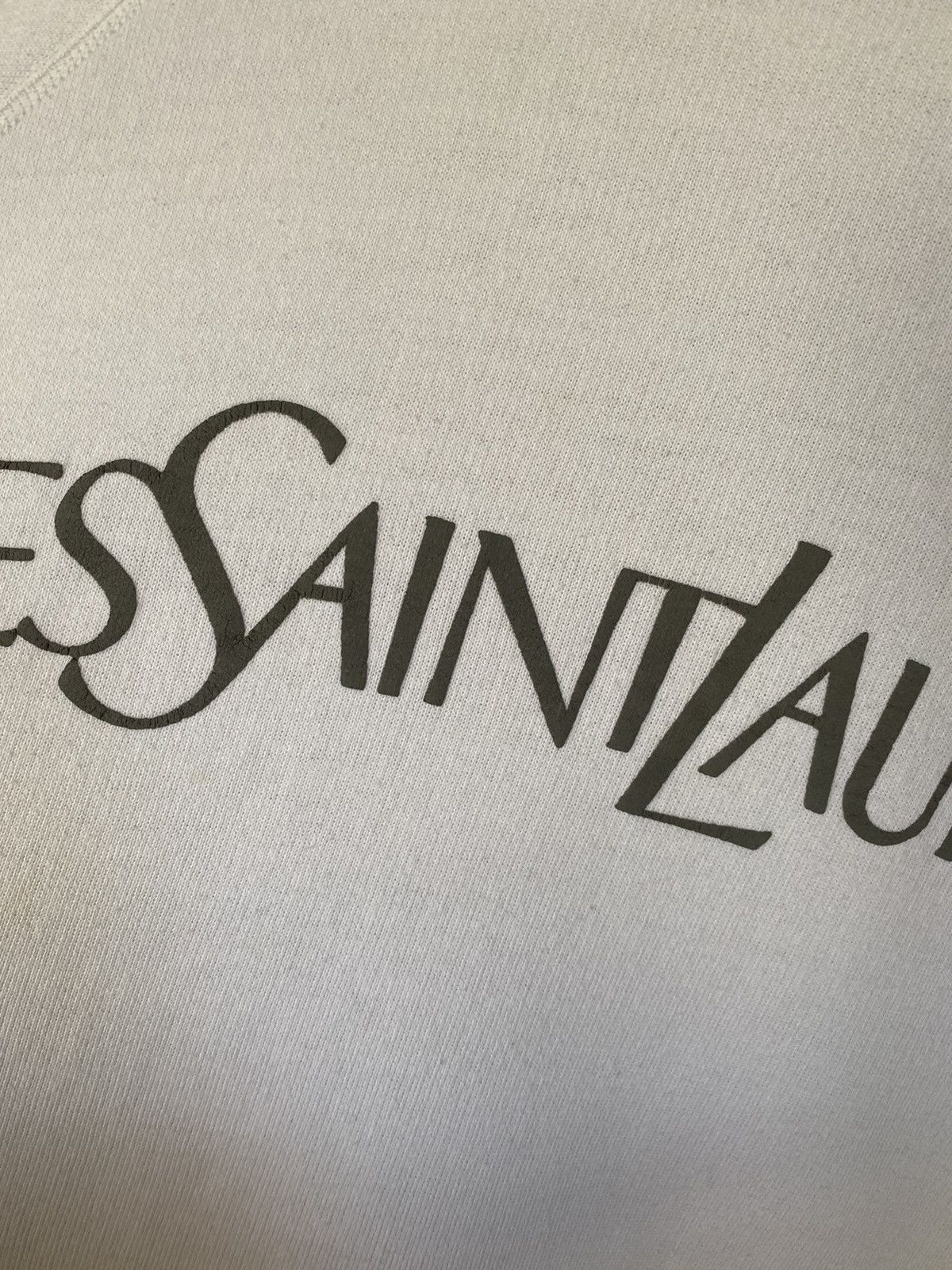 Yves Saint Laurent Vintage Yves Saint Laurent White Logo Sweatshirt Burberry Size US L / EU 52-54 / 3 - 4 Thumbnail