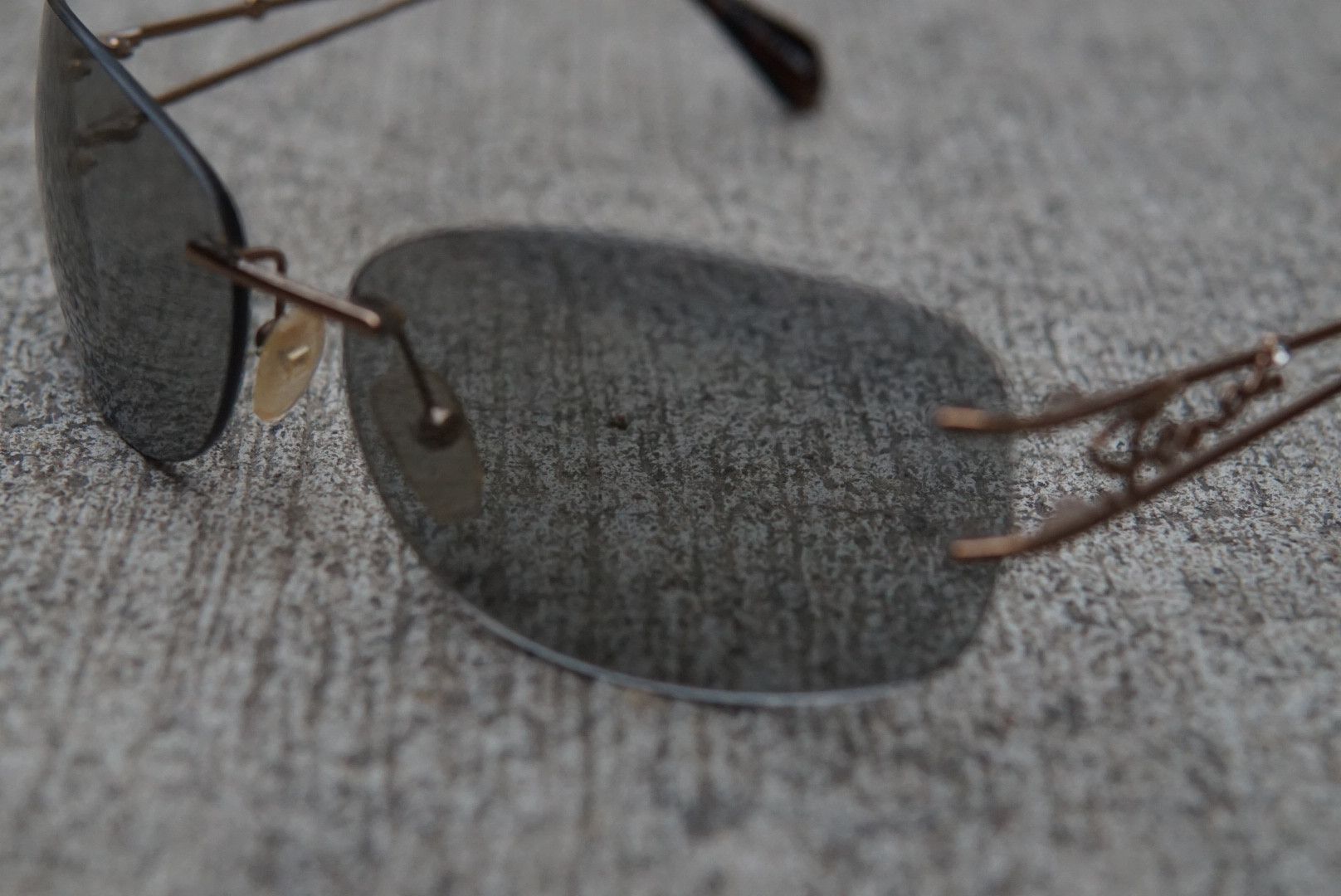 Fendi Fendi Sunglasses FS 393 Gold Metal Gray Rimless Size ONE SIZE - 2 Thumbnail