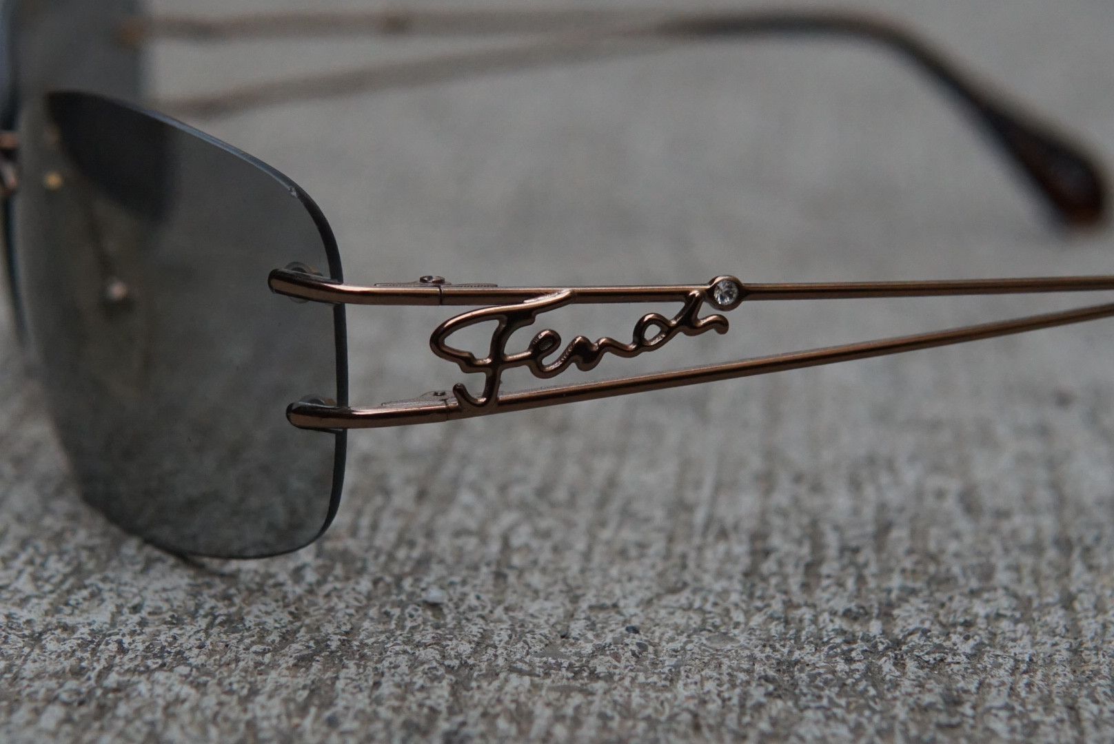 Fendi Fendi Sunglasses FS 393 Gold Metal Gray Rimless Size ONE SIZE - 4 Thumbnail