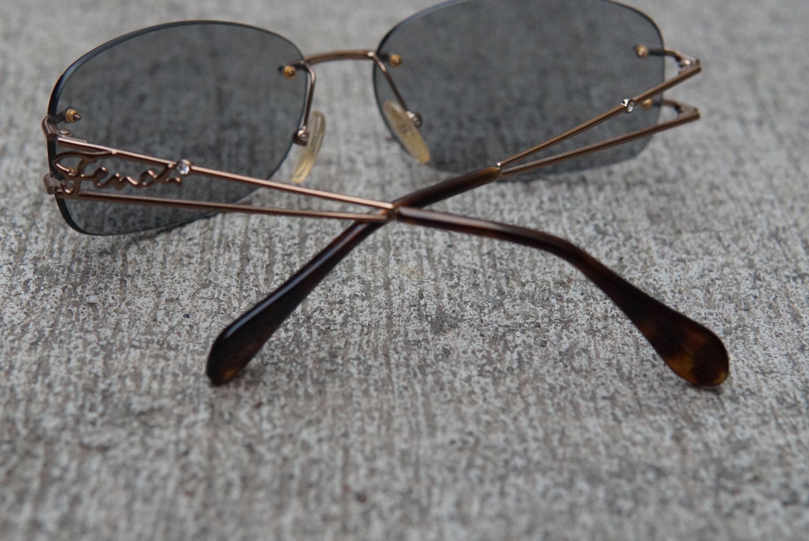 Fendi Fendi Sunglasses FS 393 Gold Metal Gray Rimless Size ONE SIZE - 7 Thumbnail
