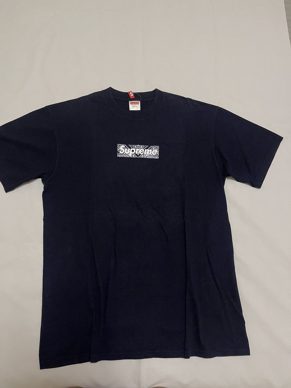 Supreme Supreme 2001 paisley bandana box logo tee navy Size US L / EU 52-54 / 3 - 2 Thumbnail