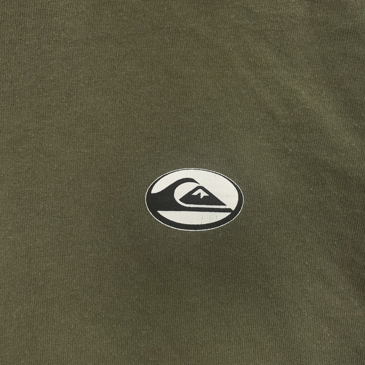 Quiksilver Vintage 90s QUIKSILVER USA Surf Board Hawaii Beach T Shirt Size US S / EU 44-46 / 1 - 5 Thumbnail