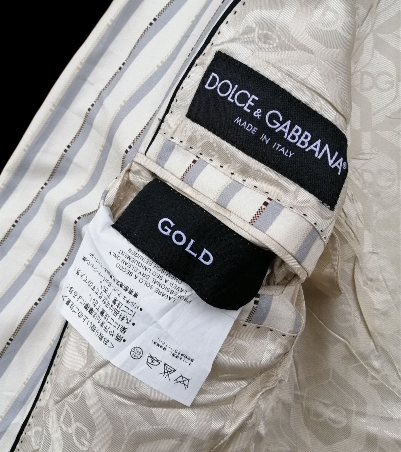 Dolce & Gabbana Vintage Dolce and Gabbana Gold White Blazer Jacket Size US S / EU 44-46 / 1 - 15 Thumbnail