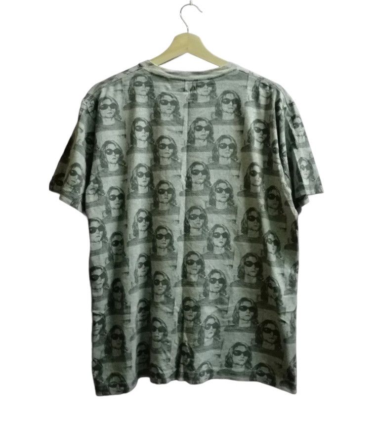 Nirvana × Uniqlo Uniqlo X Kurt Cobain Signature Tee Shirt Size US XL / EU 56 / 4 - 3 Thumbnail