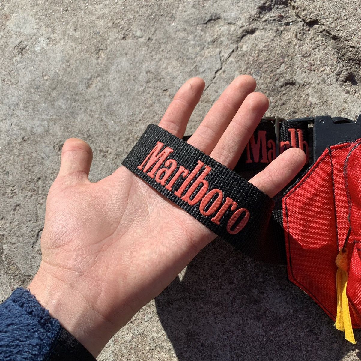 Marlboro Marlboro Vintage Retro 1980s Cross Body Belt Bag 1990s Size ONE SIZE - 8 Thumbnail