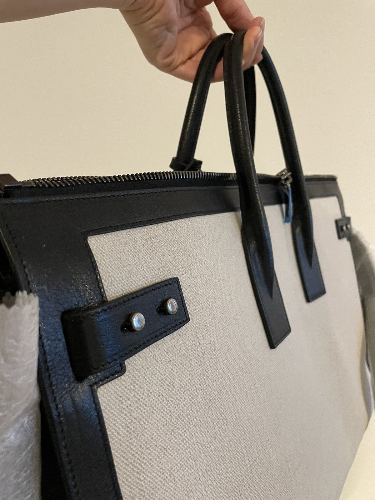 Yves Saint Laurent Limited Edition Saint Laurent Sac De Jour XL Size ONE SIZE - 18 Thumbnail