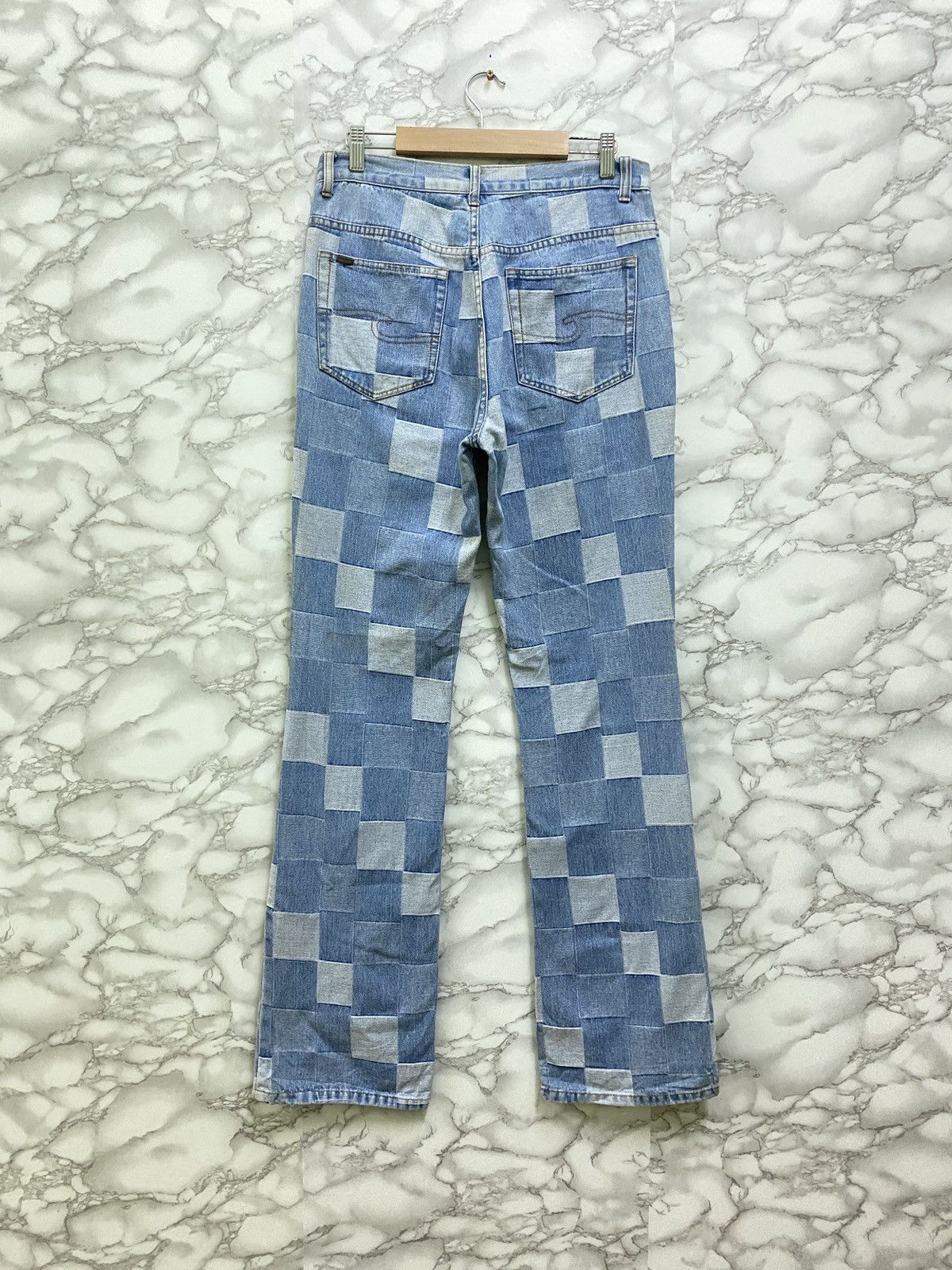 Designer FAMOUS CREST JEANS CHECKED DENIM PANTS Size US 29 - 2 Thumbnail