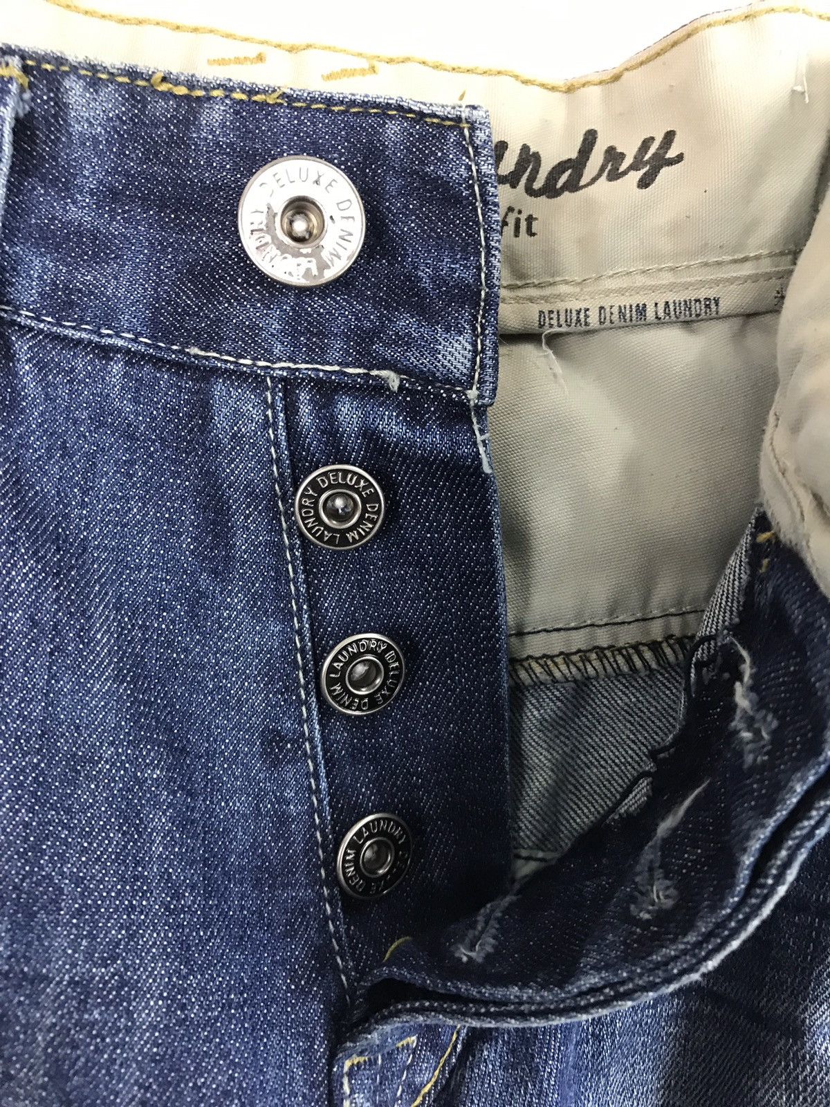 Deluxeware Deluxe Denim Company Laundry Distressed Jeans Bikers Style Size US 32 / EU 48 - 14 Thumbnail
