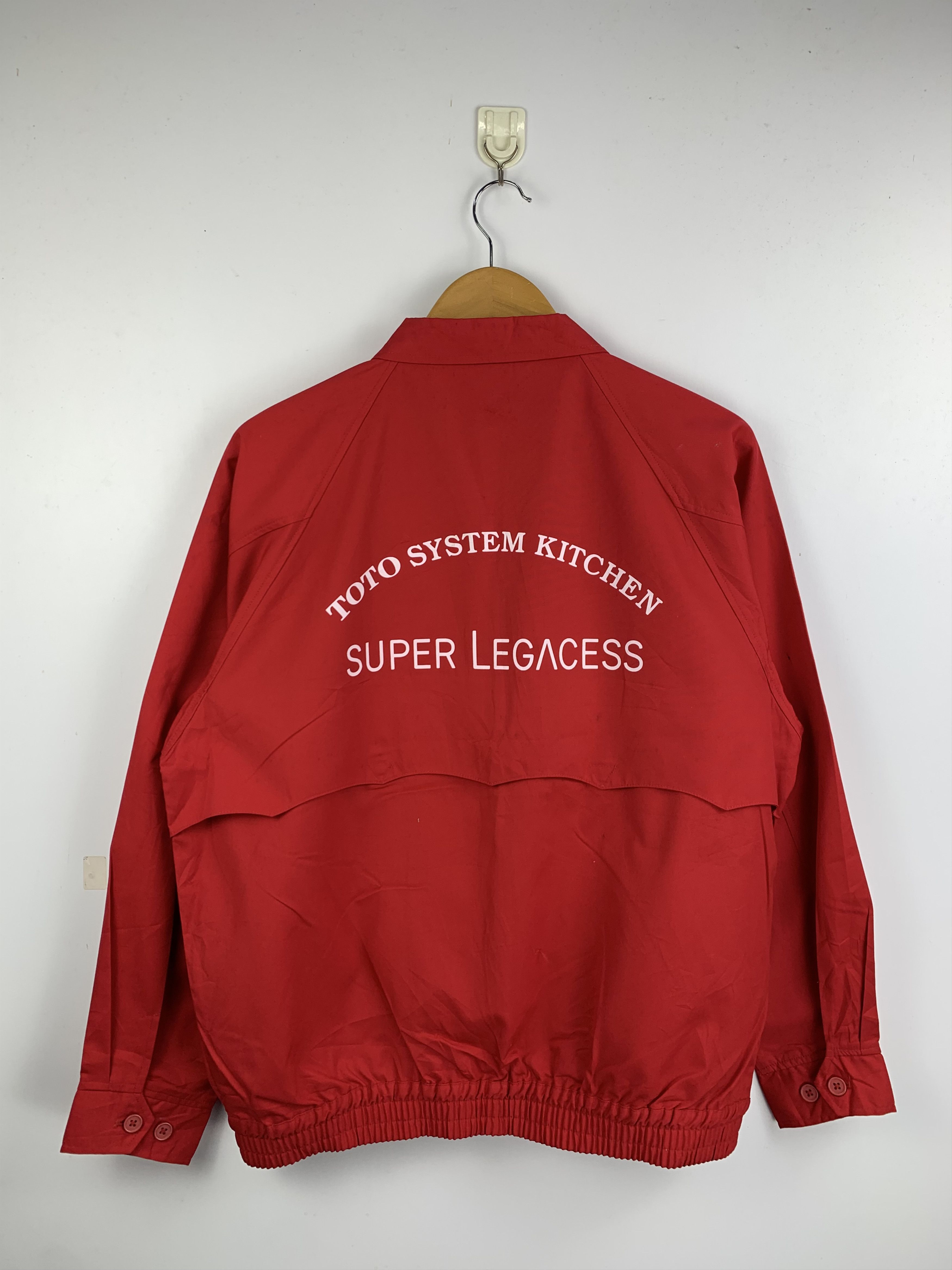 Japanese Brand Vintage Red Japanese Windbreaker / Light Zip Jacket Size US L / EU 52-54 / 3 - 6 Thumbnail