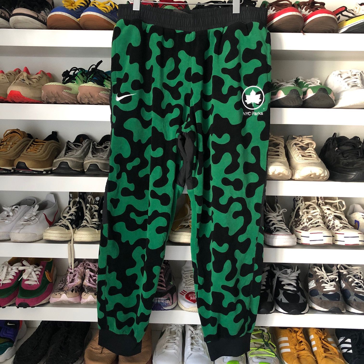 Nike NIKE SPORTSWEAR N.Y.C Parks Fleece Pant Size US 36 / EU 52 - 1 Thumbnail